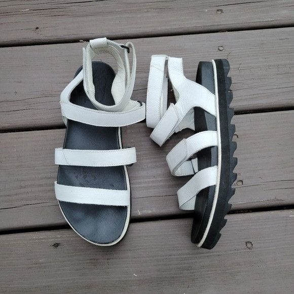 SOREL Sorel Roaming White Leather Hook and Loop Multi Strappy Plat Size US 8.5 / IT 38.5 - 2 Thumbnail