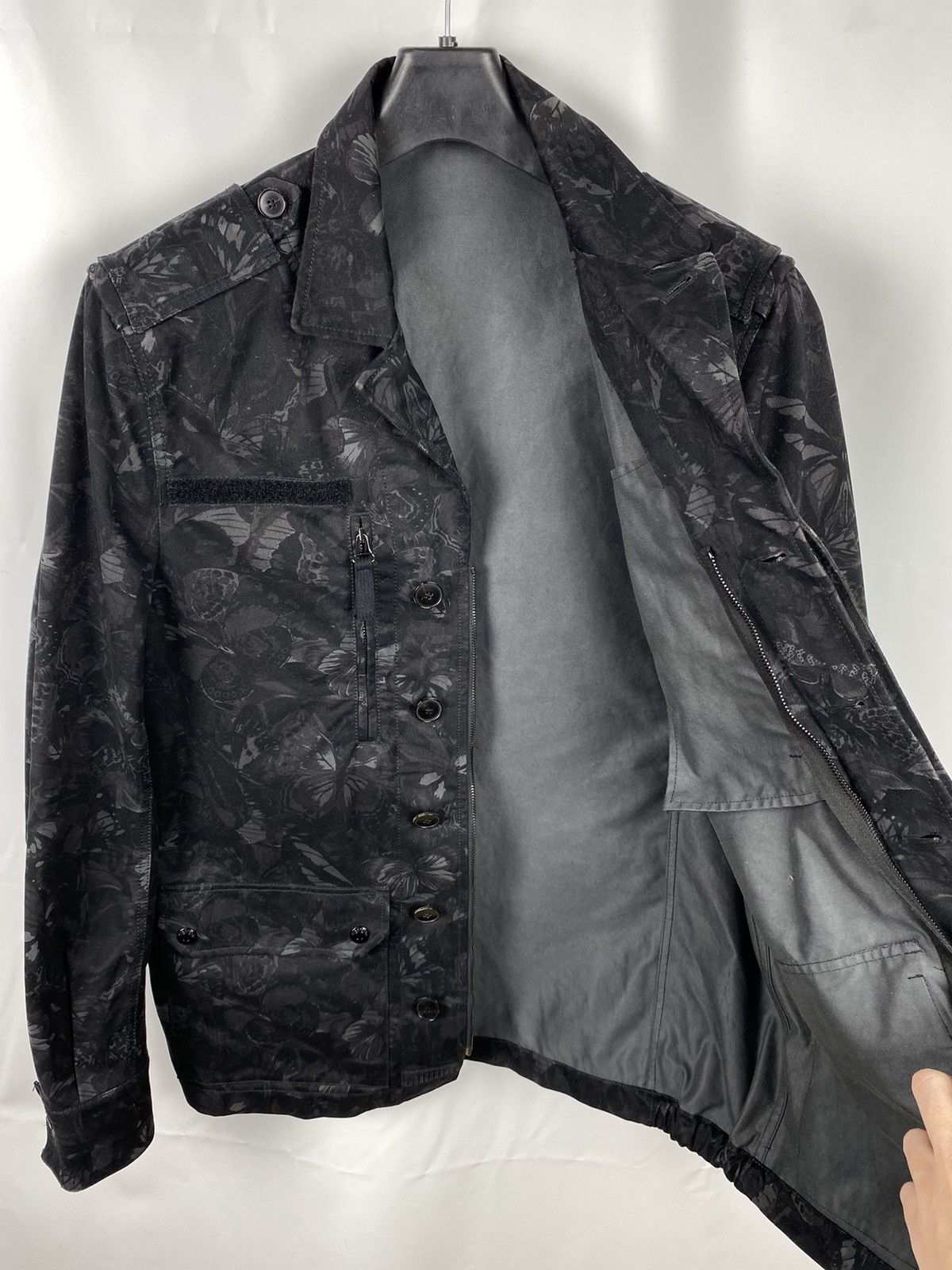 Valentino Valentino Camubutterfly Printed Jacket Men size 52 Size US L / EU 52-54 / 3 - 17 Thumbnail
