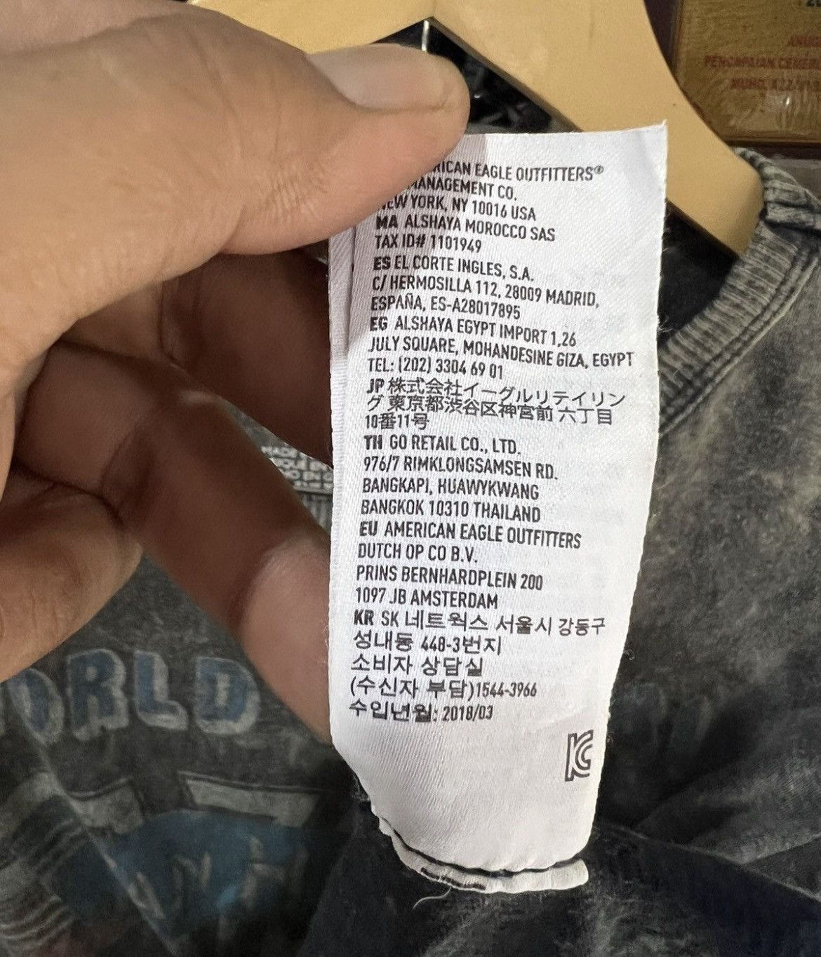 American Eagle Outfitters 🔥American Eagle Outfitters Van Halen Kick Ass Cropped Tees Size US M / EU 48-50 / 2 - 11 Thumbnail