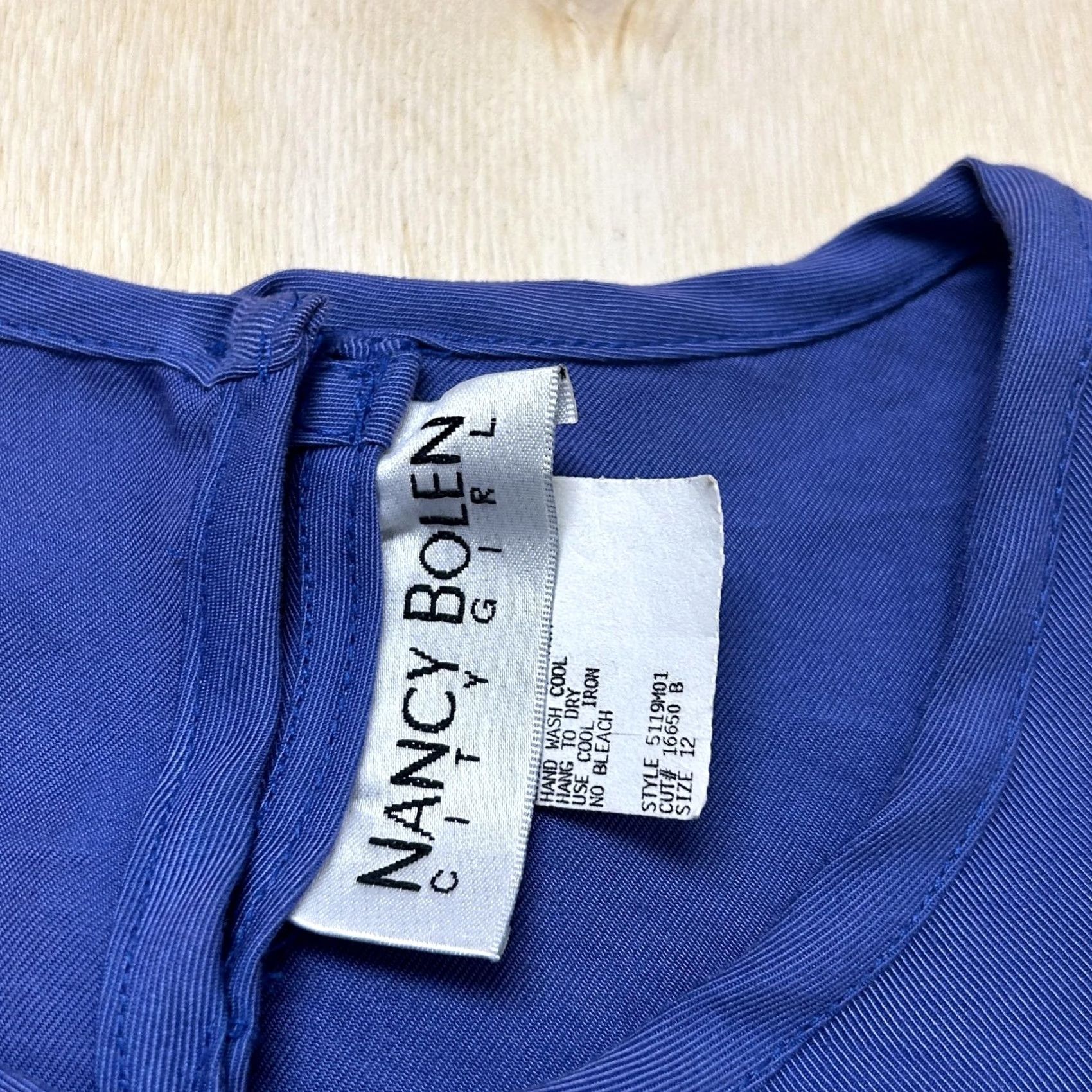 Vintage Nancy Bolen Shirt Womens 12 Blue Embroidered Crew Neck Short Sleeve Tee Size XL / US 12-14 / IT 48-50 - 4 Thumbnail