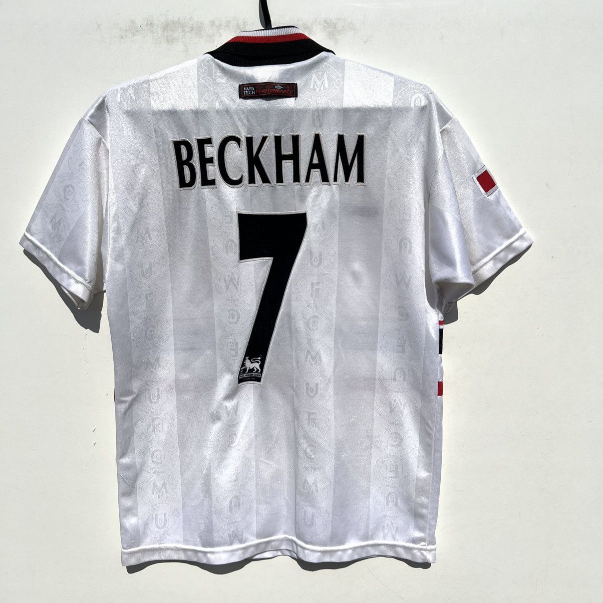 Umbro Manchester United 1997 1999 football shirt soccer jersey Size US XXS / EU 40 - 11 Thumbnail