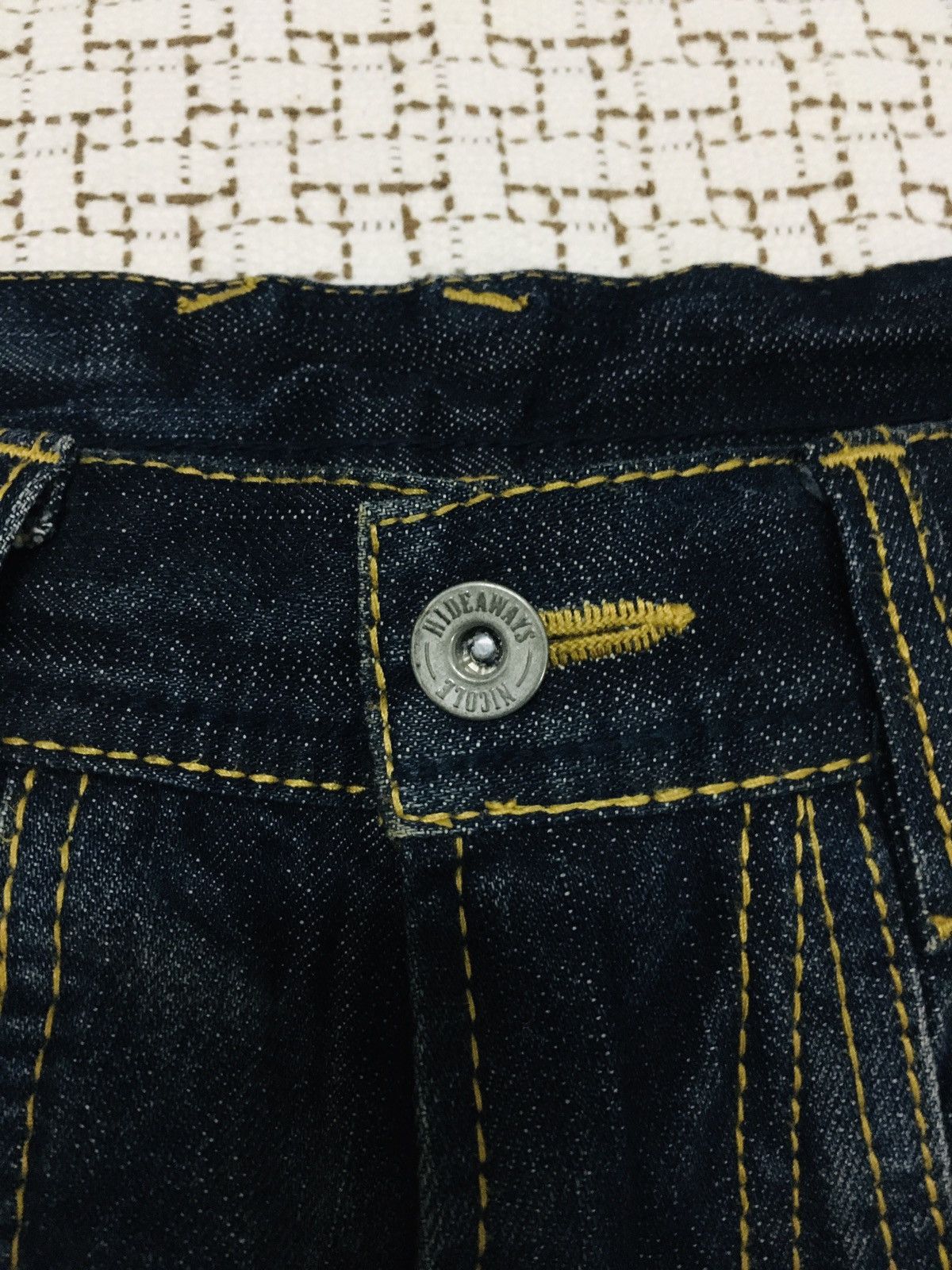 HIDEAWAYS × If Six Was Nine × Le Grande Bleu (L.G.B.) Hideaways Nicole Distressed Flare Jeans (Y01) Size US 32 / EU 48 - 15 Thumbnail