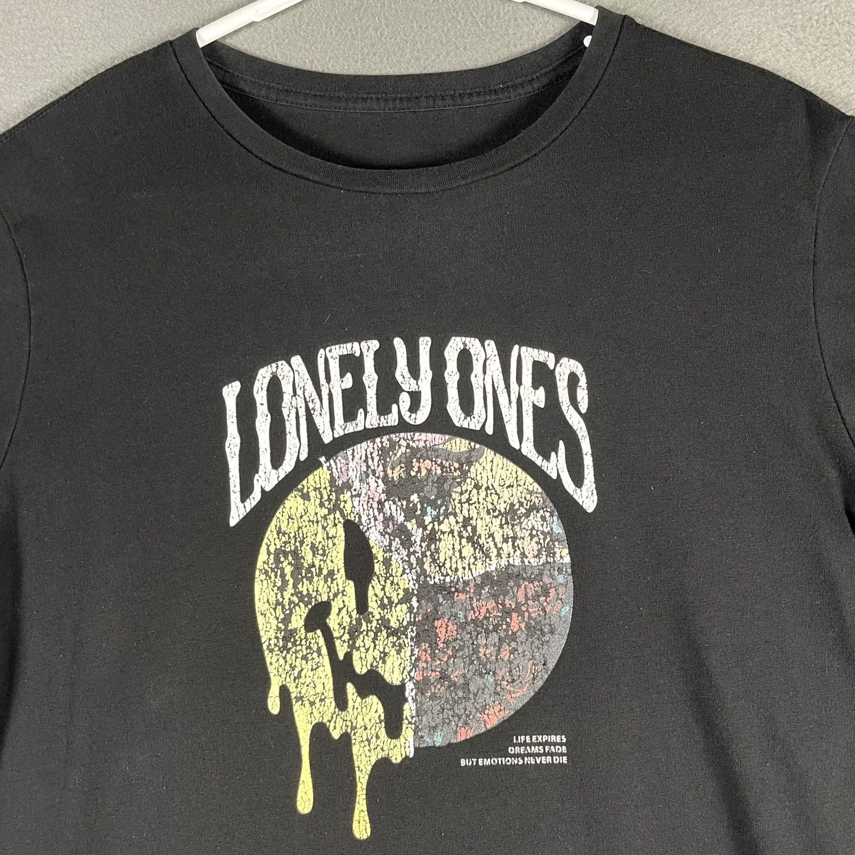 Bones Lonely Ones Skull Graphic Tee Shirt Mens Large Black Dripping Emotions Never Die Size US L / EU 52-54 / 3 - 2 Thumbnail
