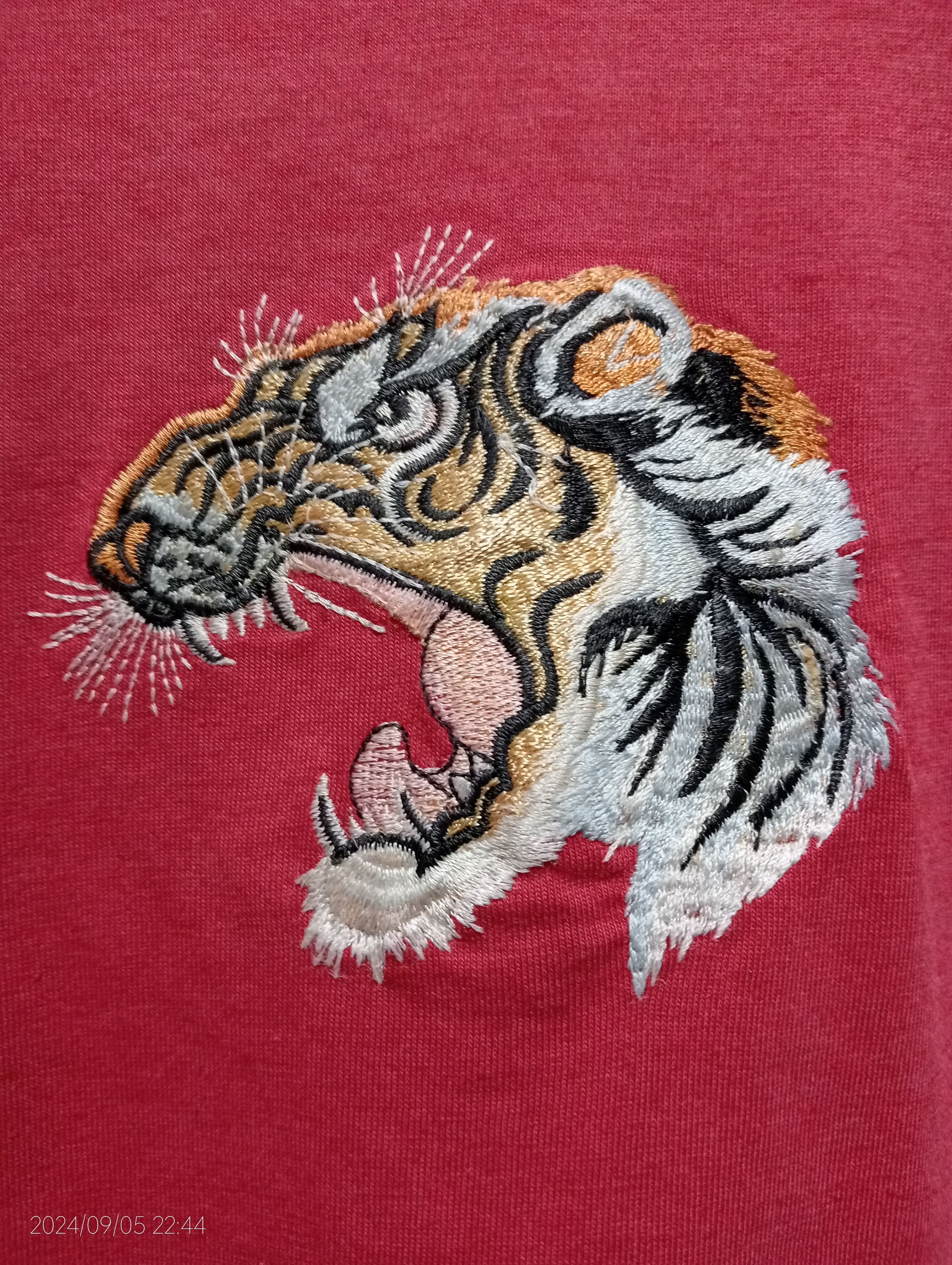 Japanese Brand Vintage Sukajan Japan Embroidery Tee Very Rare Size US M / EU 48-50 / 2 - 4 Thumbnail
