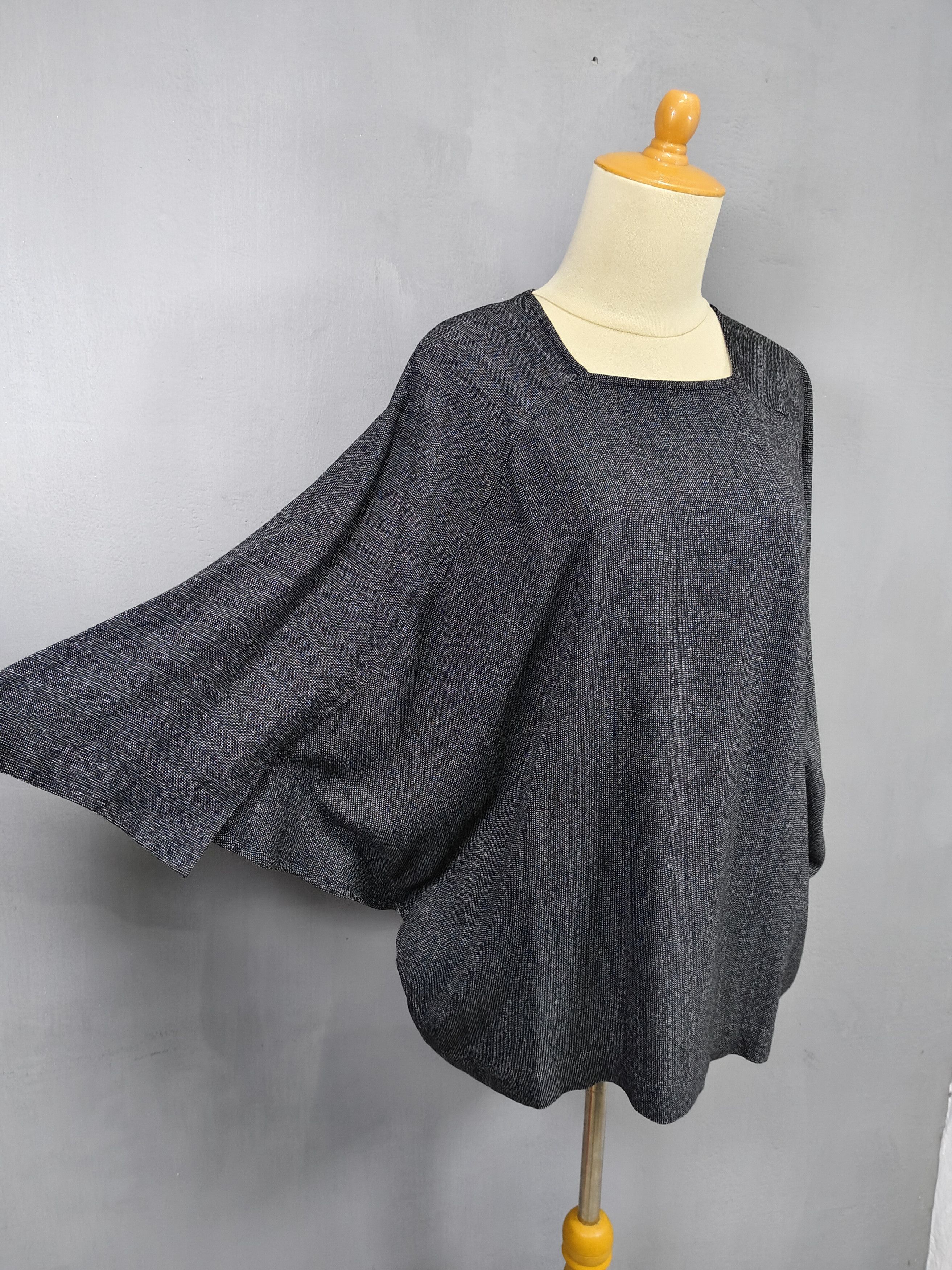 Comme des Garcons ARCHIVE📕90s CDG Oversized Batwing Dolman Rayon Top Size L / US 10 / IT 46 - 4 Thumbnail