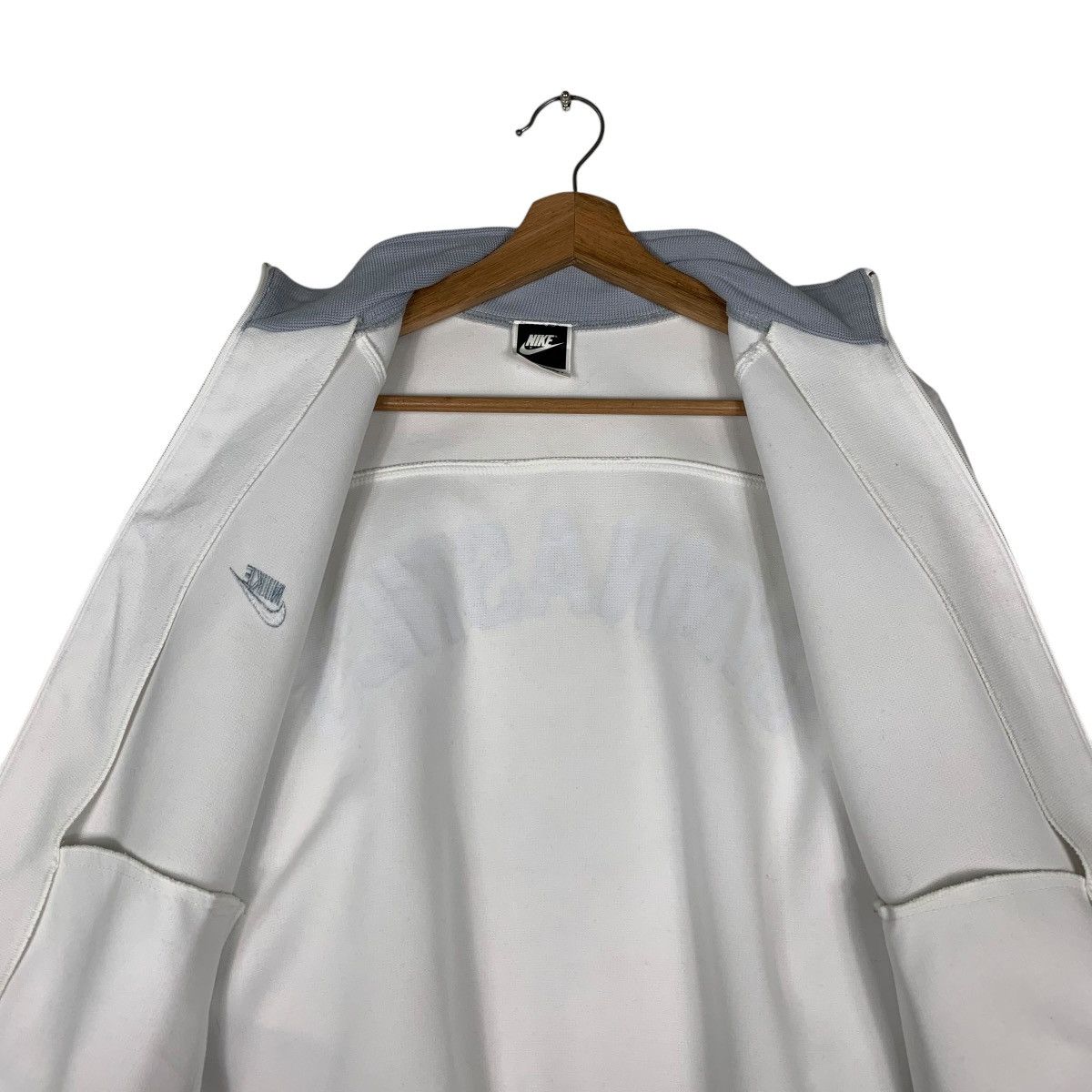 Nike Vintage NIKE Gymnastics White Sweater #1351-C61 Size US L / EU 52-54 / 3 - 12 Thumbnail