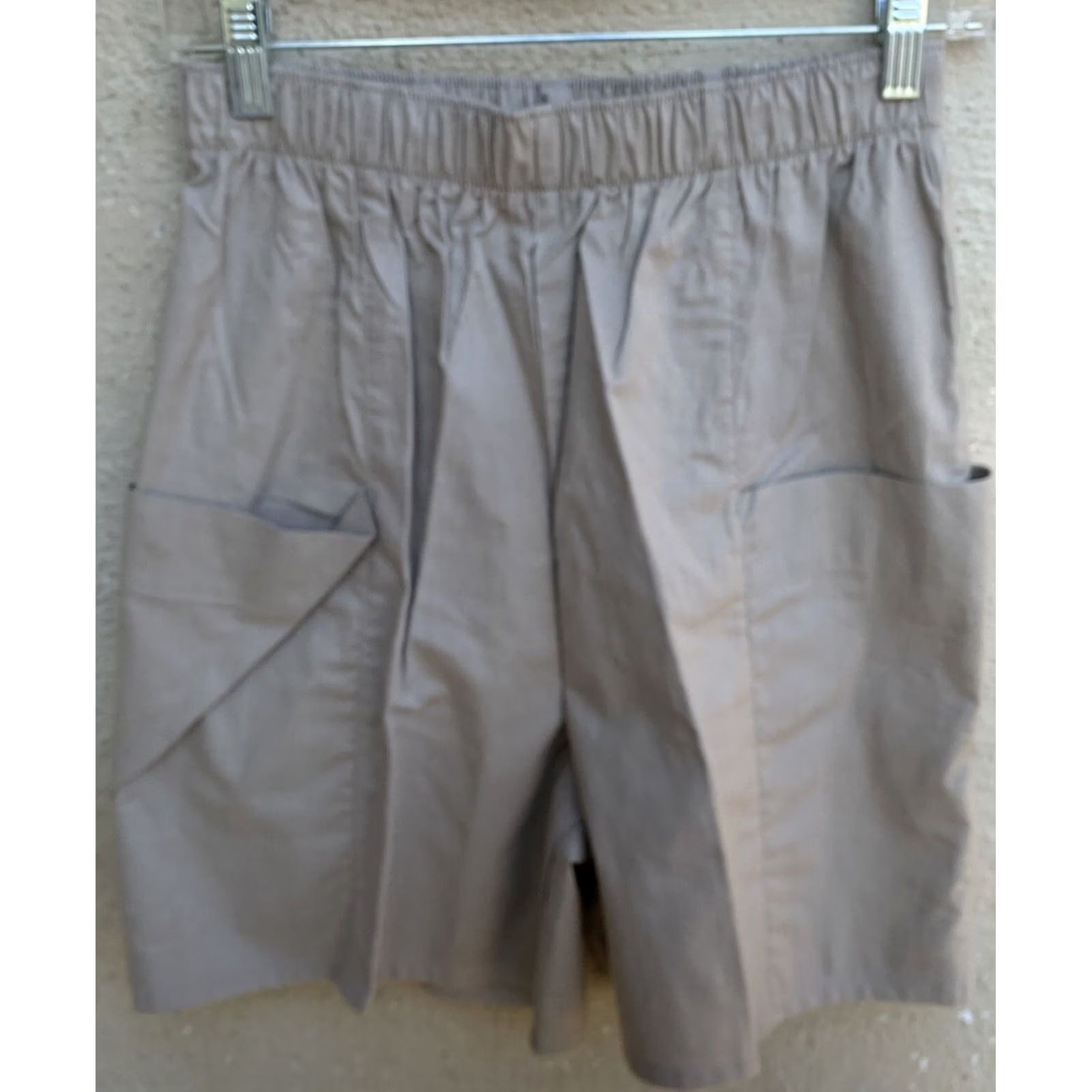 Cherokee VINTAGE Cherokee Shorts High Waist Big Side Pockets khaki 80s 1980s Size 14 Beige Cotton Women Casual Pockets 80s Style FW21470 Mens Womens Girls Boys Size 36" / US 14 / IT 50 - 5 Thumbnail