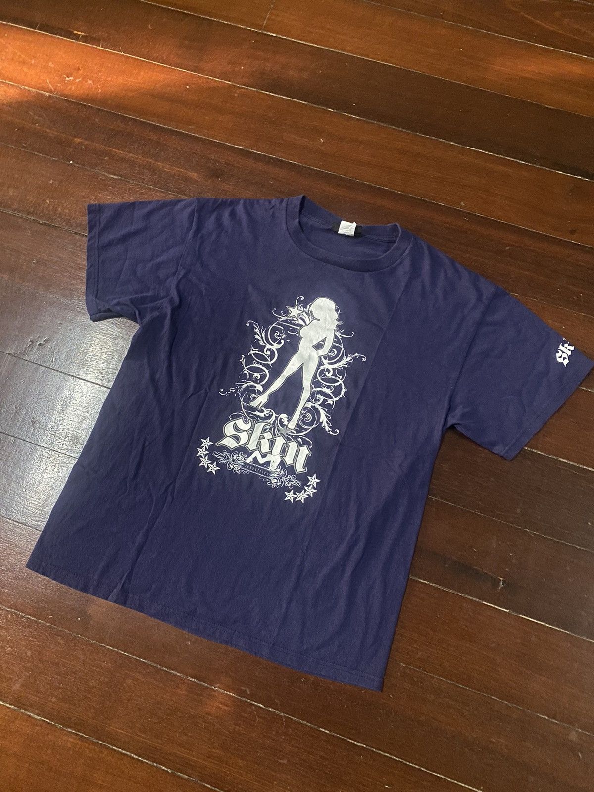 Hook-Ups Rare Vintage Skin Industries Skateboard Tee Size US L / EU 52-54 / 3 - 4 Thumbnail