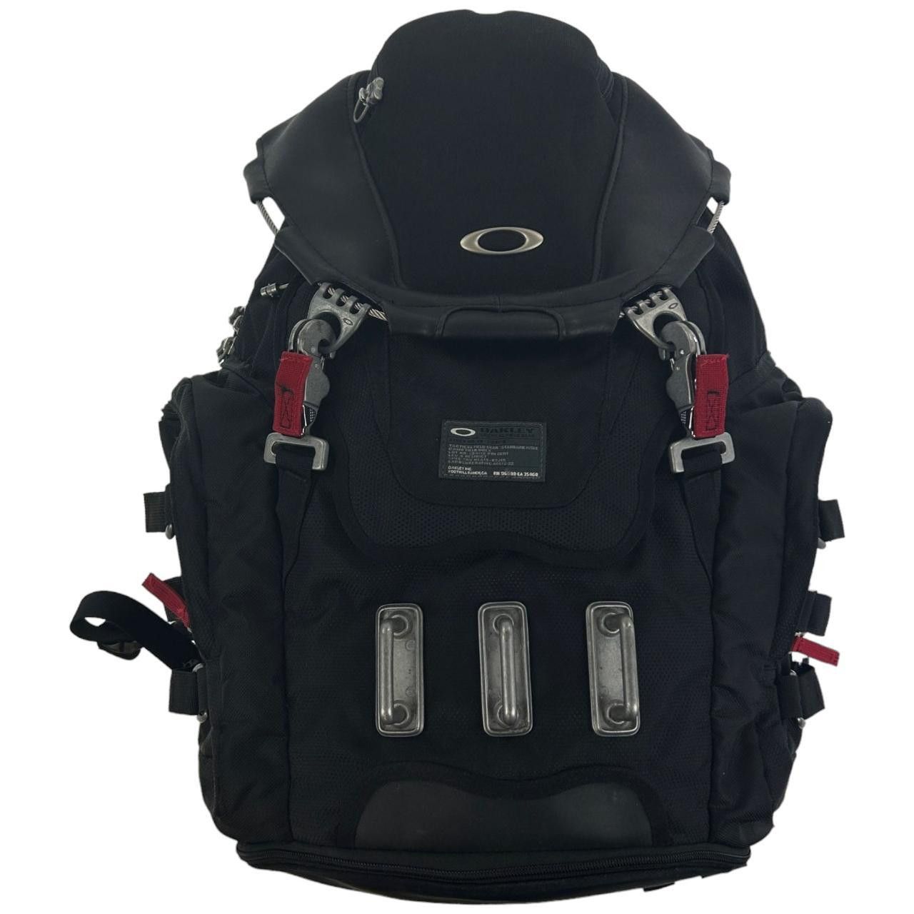 image of Vintage Oakley Kitchen Sink Backpack in Black, Men's