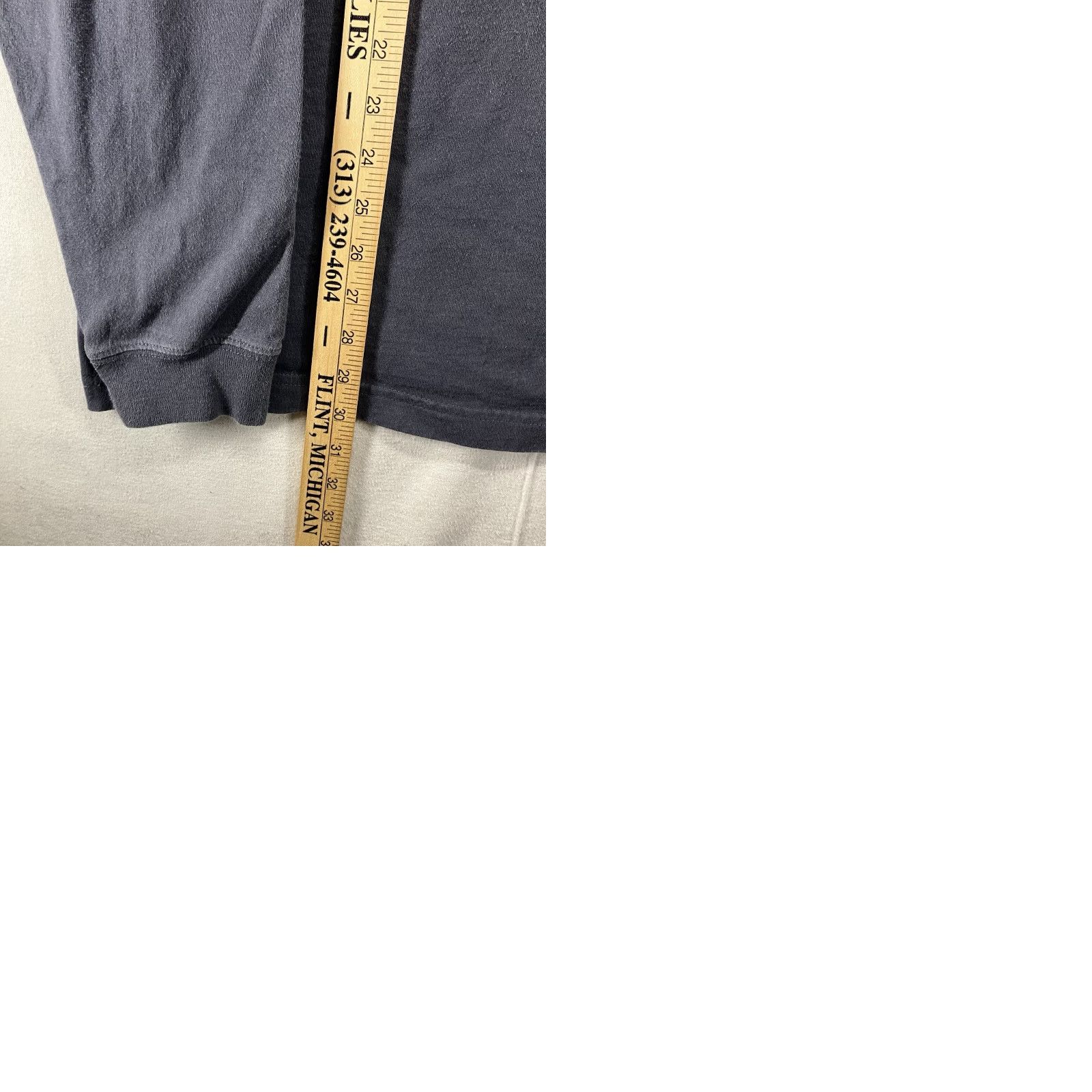 Carhartt VINTAGE Carhartt Mens T-Shirt Henley Long Sleeve Navy Blue All Cotton 100% 2010s K87 Logo Pockets Heavyweight Regular Size L Size US L / EU 52-54 / 3 - 9 Thumbnail