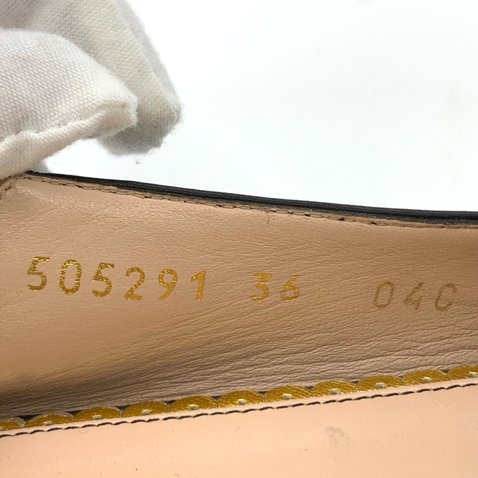 Gucci Gucci Black Leather Bee Flats With Rhinestone Detail Size 36 Size US 6 / IT 36 - 4 Thumbnail