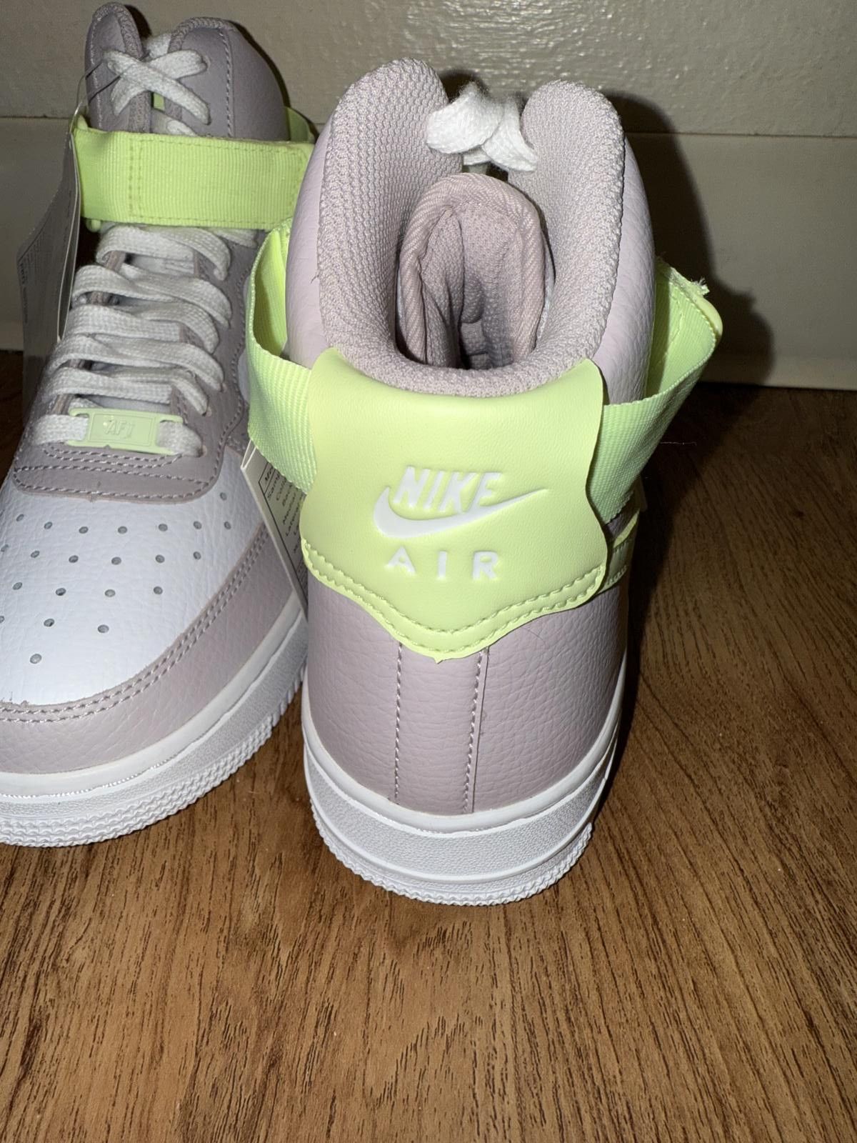 Nike Nike Air Force 1 High Platinum Tint Barely Volt Sample (Women’s) Size US 7 / IT 37 - 9 Thumbnail