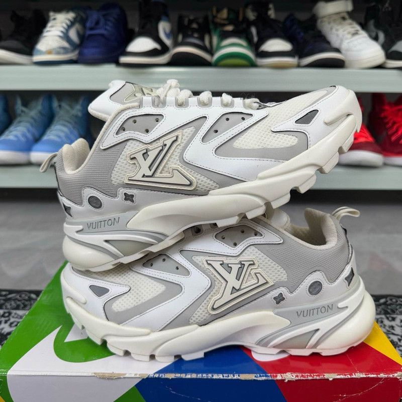 Louis Vuitton Louis Vuitton Runner Tatic Low Top Sneakers -2508 Size US 8 / IT 38 - 7 Thumbnail