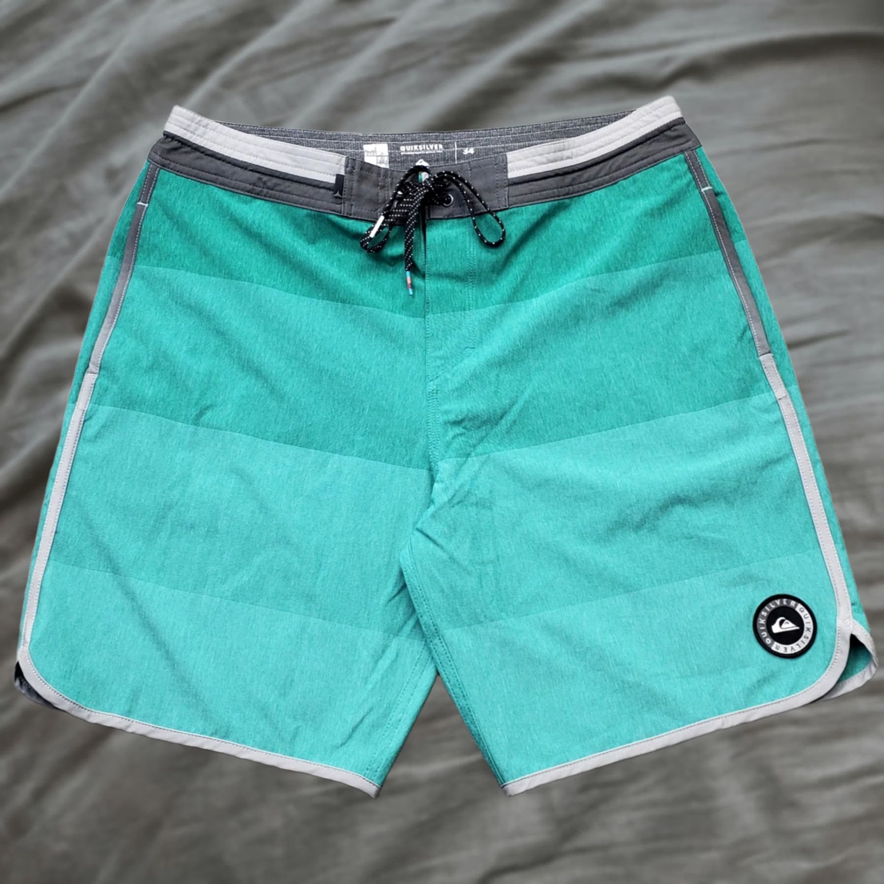 Quiksilver Quiksilver Board Shorts Men 34 Multi Patch Logo Swimwear Surf Surfing Water Polo Size US S / EU 44-46 / 1 - 1 Thumbnail