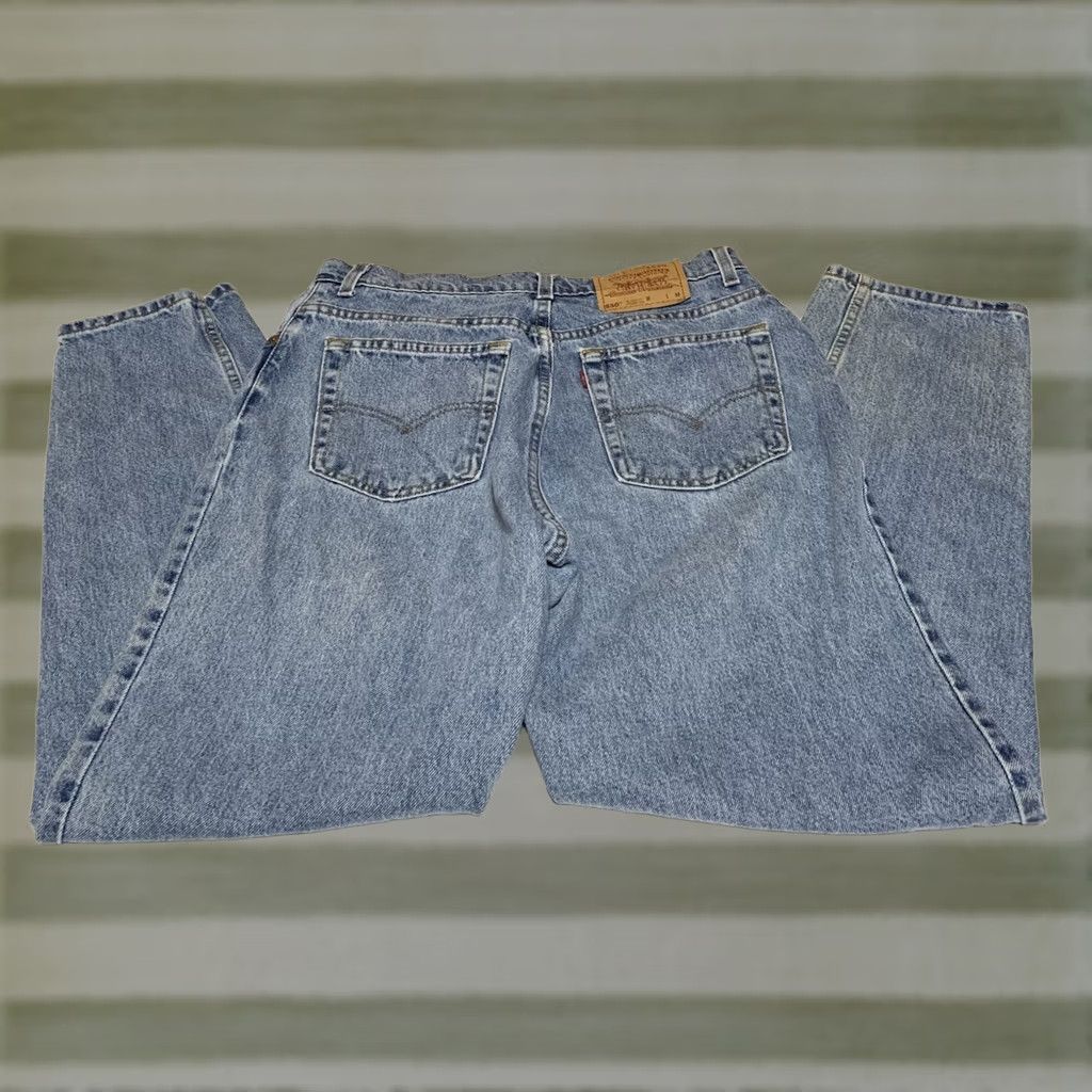 Levi's VINTAGE Levi's 550 Jeans Mom Relaxed Fit High Waist 14 M Reg 32x31 Blue Stained 90s Womens Size 36" / US 14 / IT 50 - 1 Thumbnail