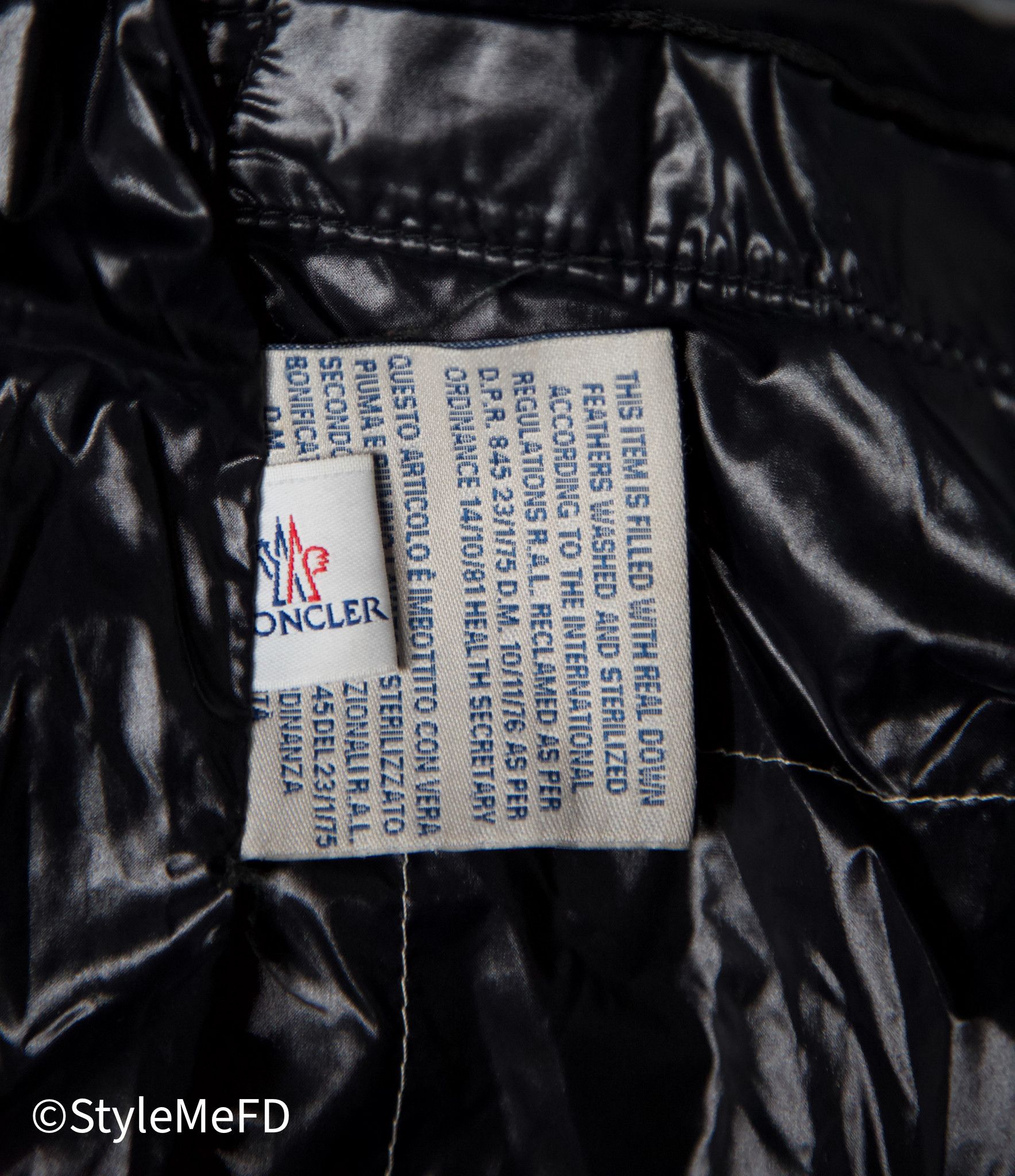 Moncler MONCLER BLACK 'MAYA' HOODED SHORT DOWN JACKET Size US L / EU 52-54 / 3 - 14 Thumbnail
