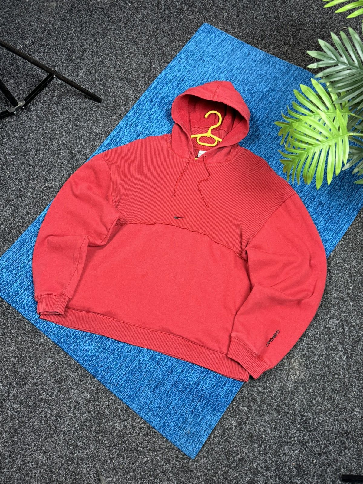 Nike VINTAGE NIKE CENTER SWOOSH HOODIE 90S SIZE L TRAVIS SCOTT 🛍️ Size US L / EU 52-54 / 3 - 9 Thumbnail