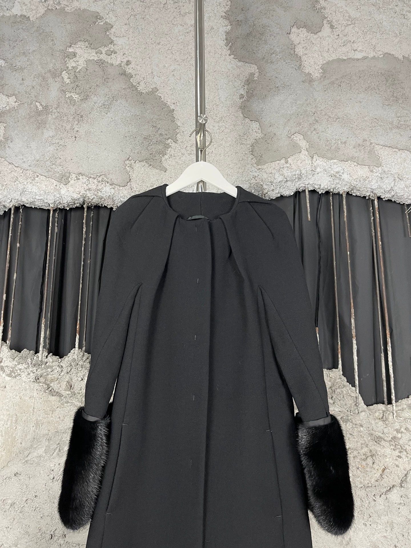 Max Mara Maxmara Artelier Fur-Sleeve Coat 40 New Size M / US 6-8 / IT 42-44 - 3 Thumbnail