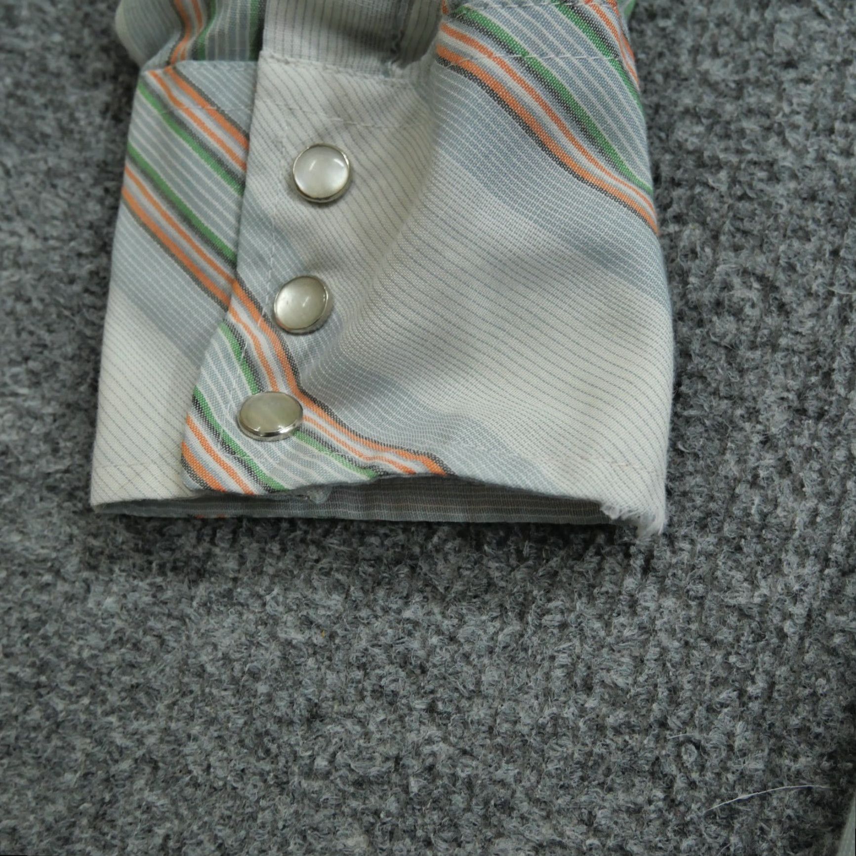 Champion VINTAGE Champion Western Shirt Mens 16.5 35 Green Orange Striped Pearl Snap 70s Size US S / EU 44-46 / 1 - 5 Thumbnail