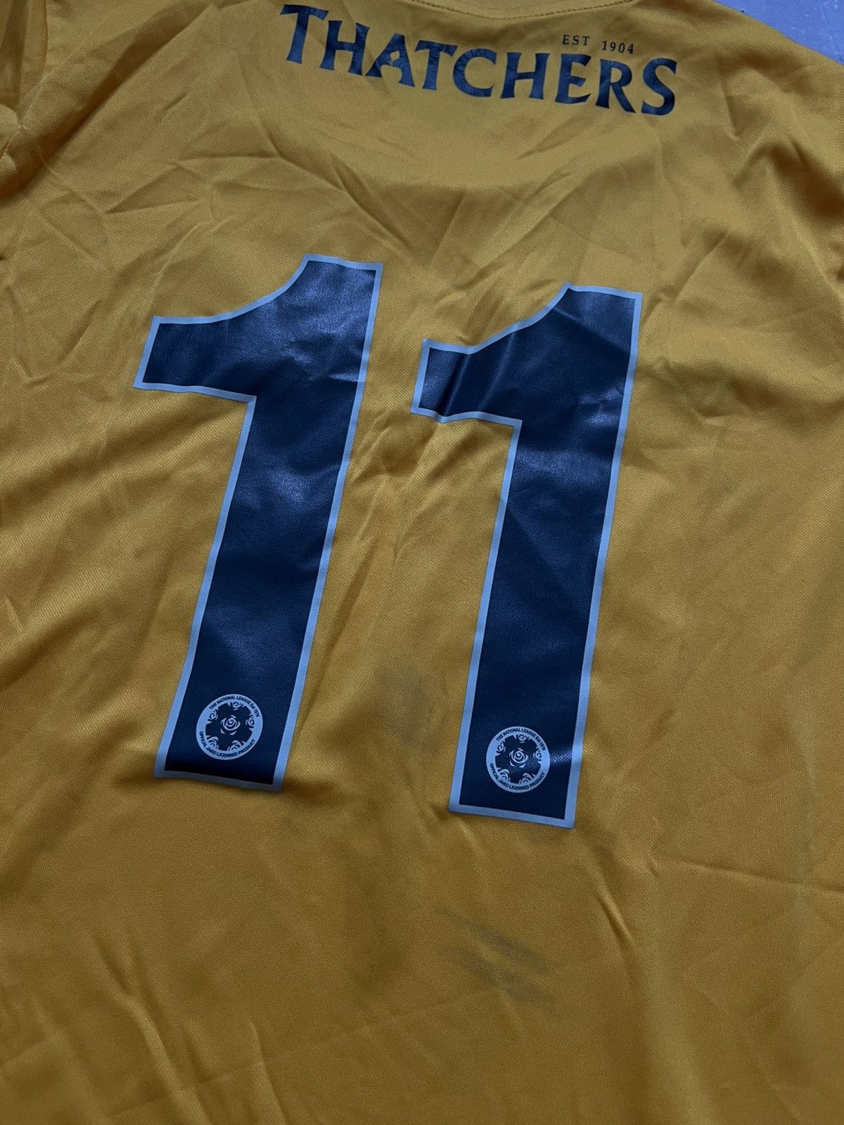 Nike Torquay United 2019-20 Nike t-shirt football jersey sz M #11 Size US M / EU 48-50 / 2 - 7 Thumbnail