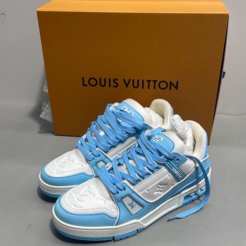 Louis Vuitton Louis Vuitton Trainer Low-Top Sneakers in Sky Blue 0079 Size US 8 / EU 41 - 1 Thumbnail