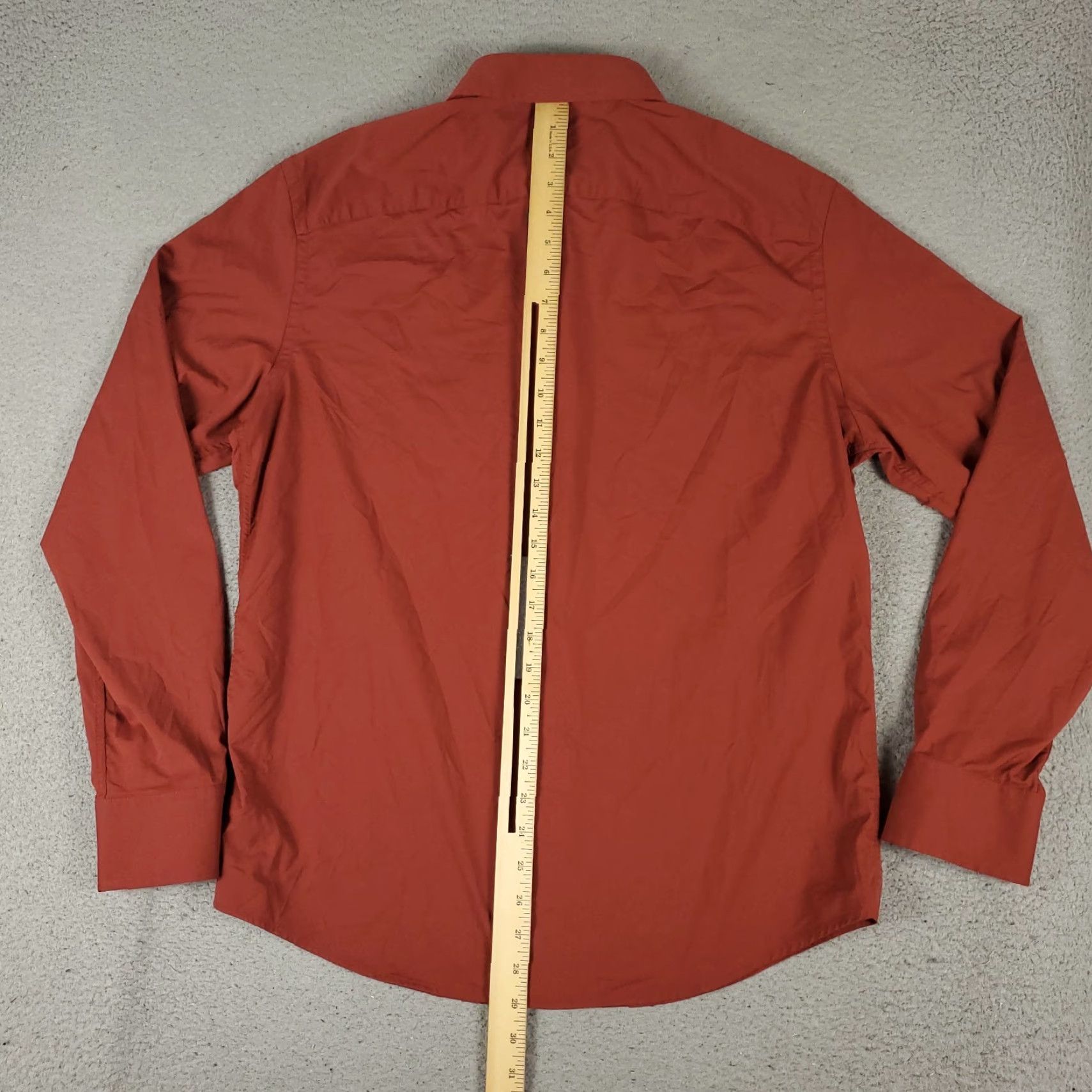UNTUCKit UNTUCKit Shirt Mens XL Rust Nylon Stretch Button Up Long Sleeve Solid Casual Vacation Classics Mens XL Red Nylon Stretch Button-Up Shirt Size US XL / EU 56 / 4 - 3 Thumbnail