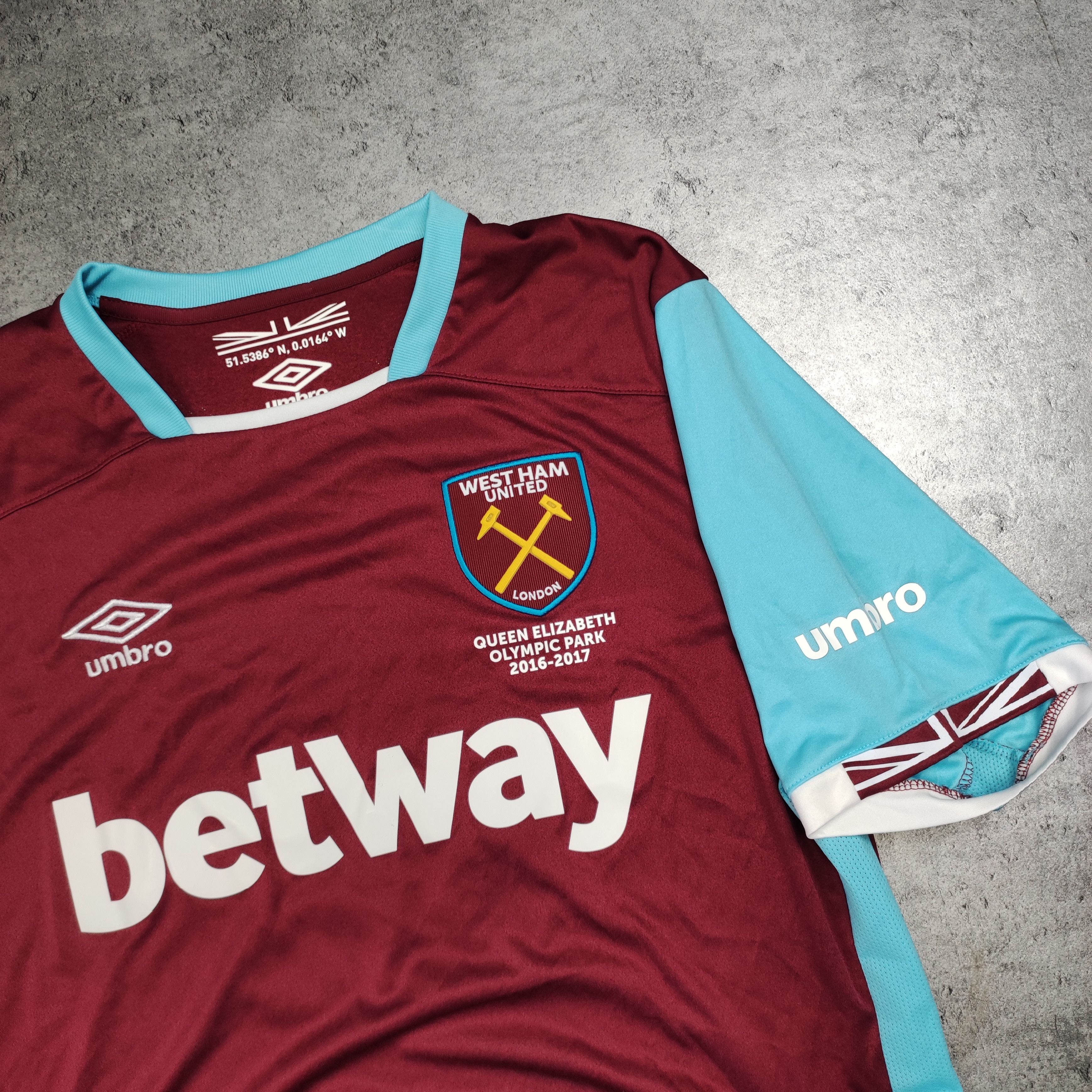 Other West Ham United x Umbro Football 2016/17 Home Jersey Size US L / EU 52-54 / 3 - 4 Thumbnail