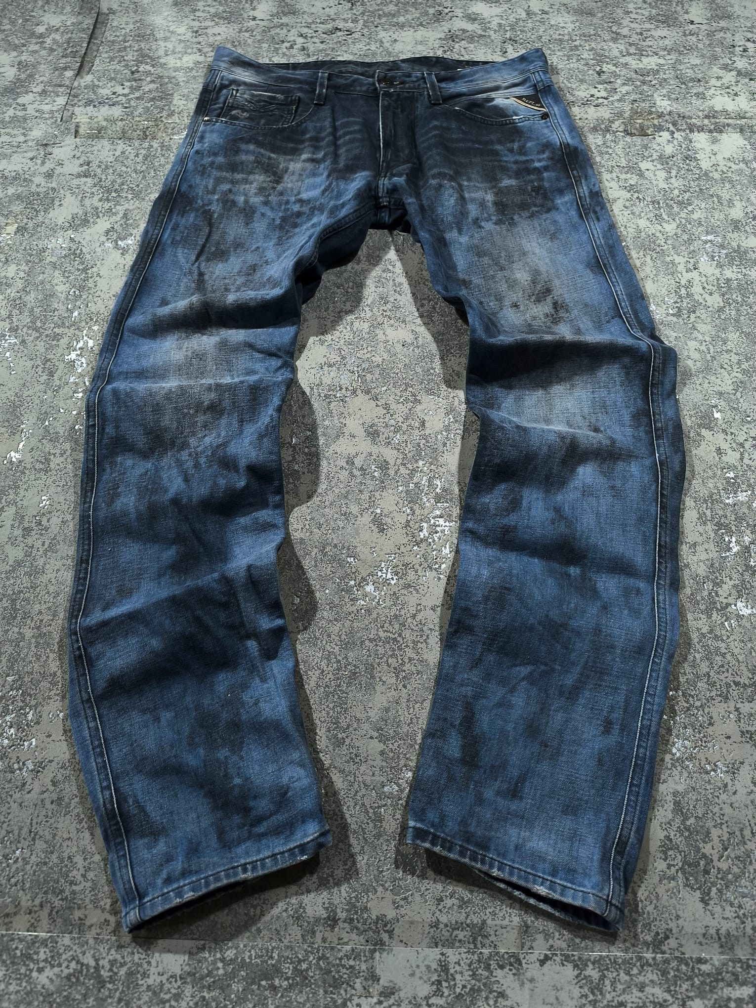 Other REPLAY ITALY HEDI SLIMANE ROCKSTAR STAINED LOOK JEANS Size US 34 / EU 50 - 1 Thumbnail
