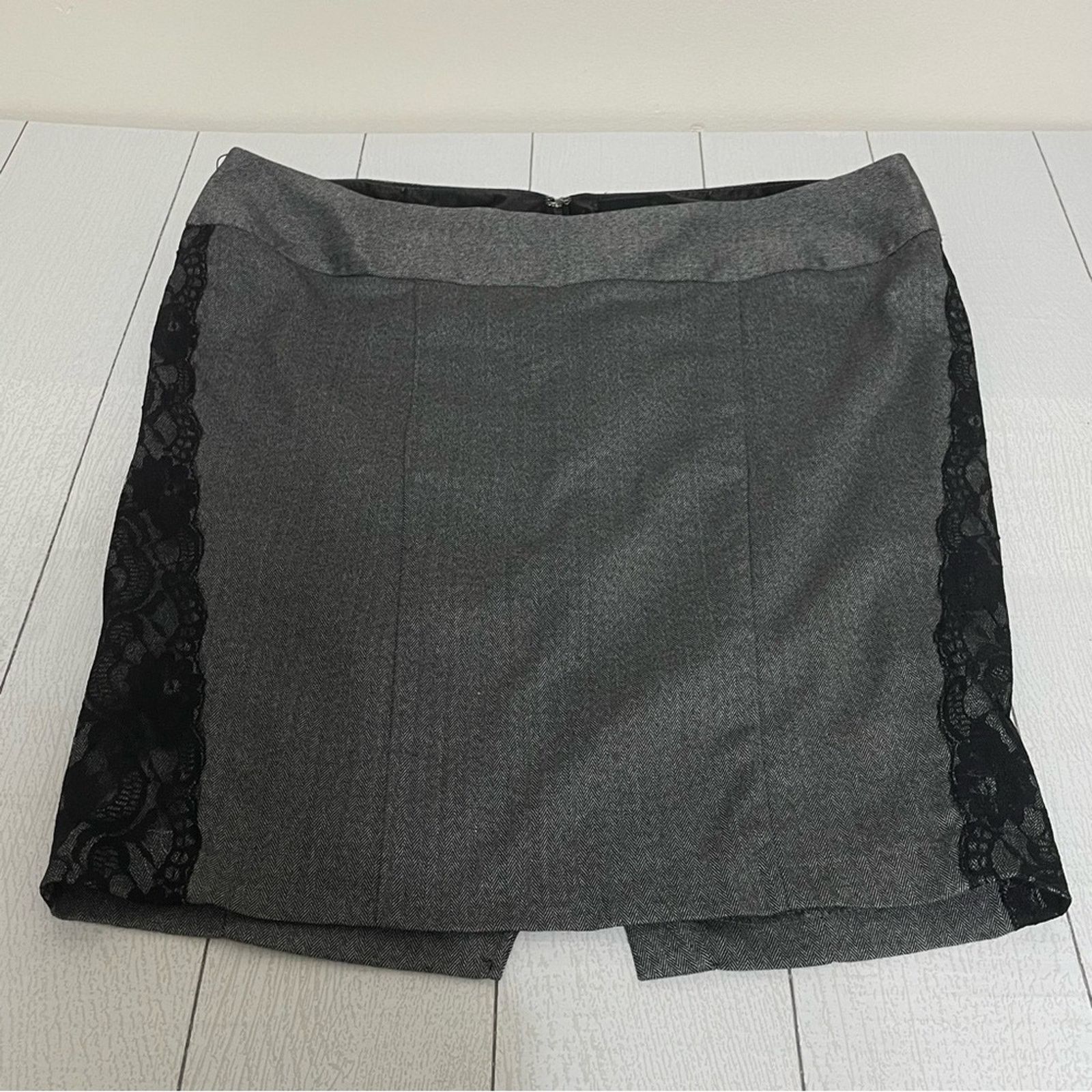 Other Z Cavaricci Gray Mini Skirt Black Lace Panels Size 14 Size 36" / US 14 / IT 50 - 12 Thumbnail