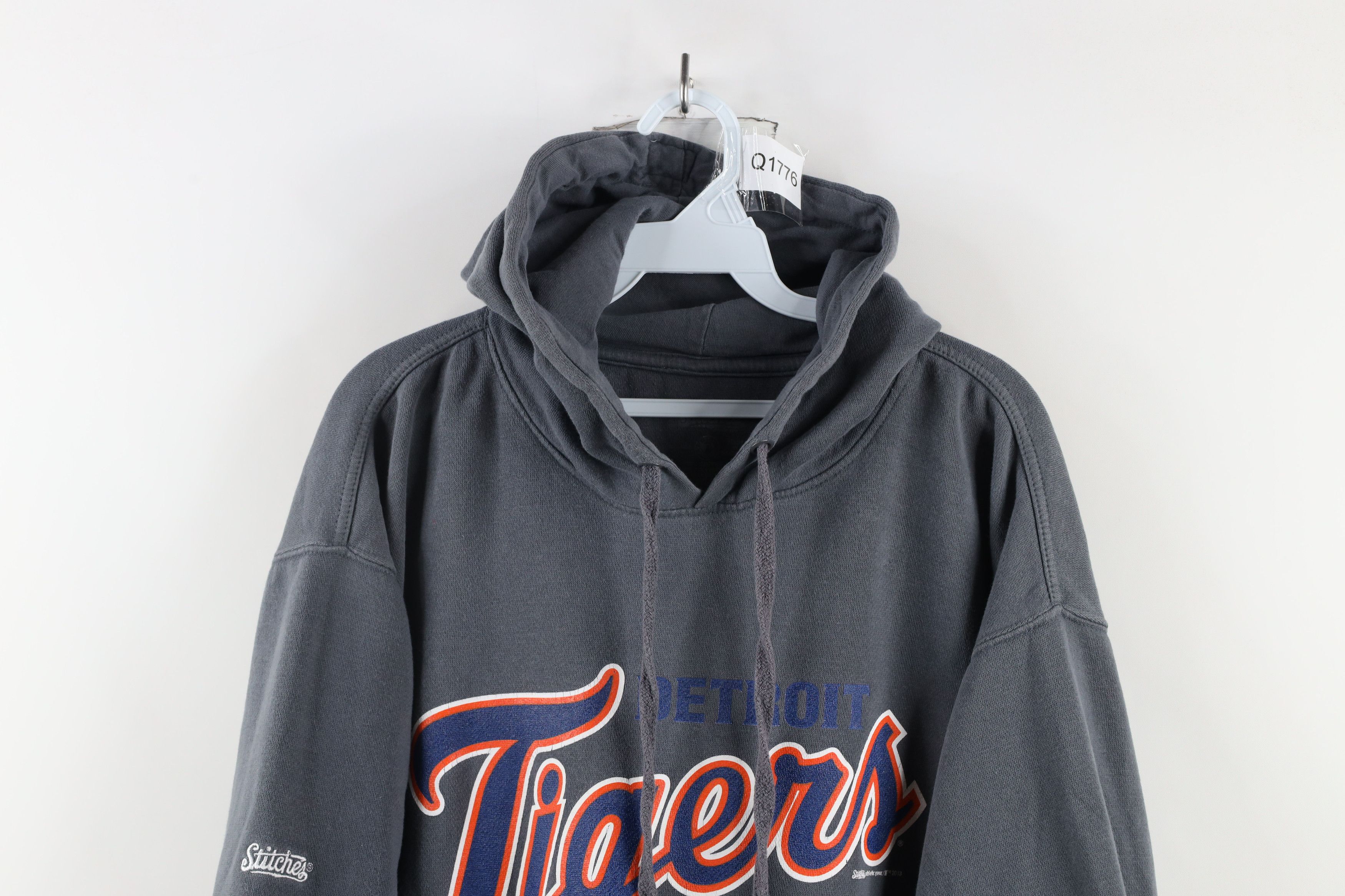 Vintage Vintage Y2K Out Detroit Tigers Baseball Hoodie Sweatshirt Size US XL / EU 56 / 4 - 2 Thumbnail