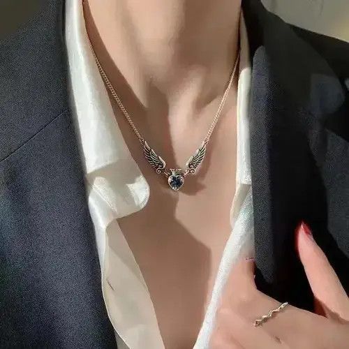 Jewelry Gothic Heart Crown Angel Wings Pendant Necklaces in Silver, Men's