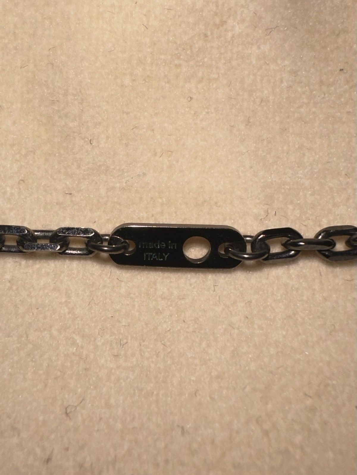 Louis Vuitton Key LV Necklace Size ONE SIZE - 6 Thumbnail