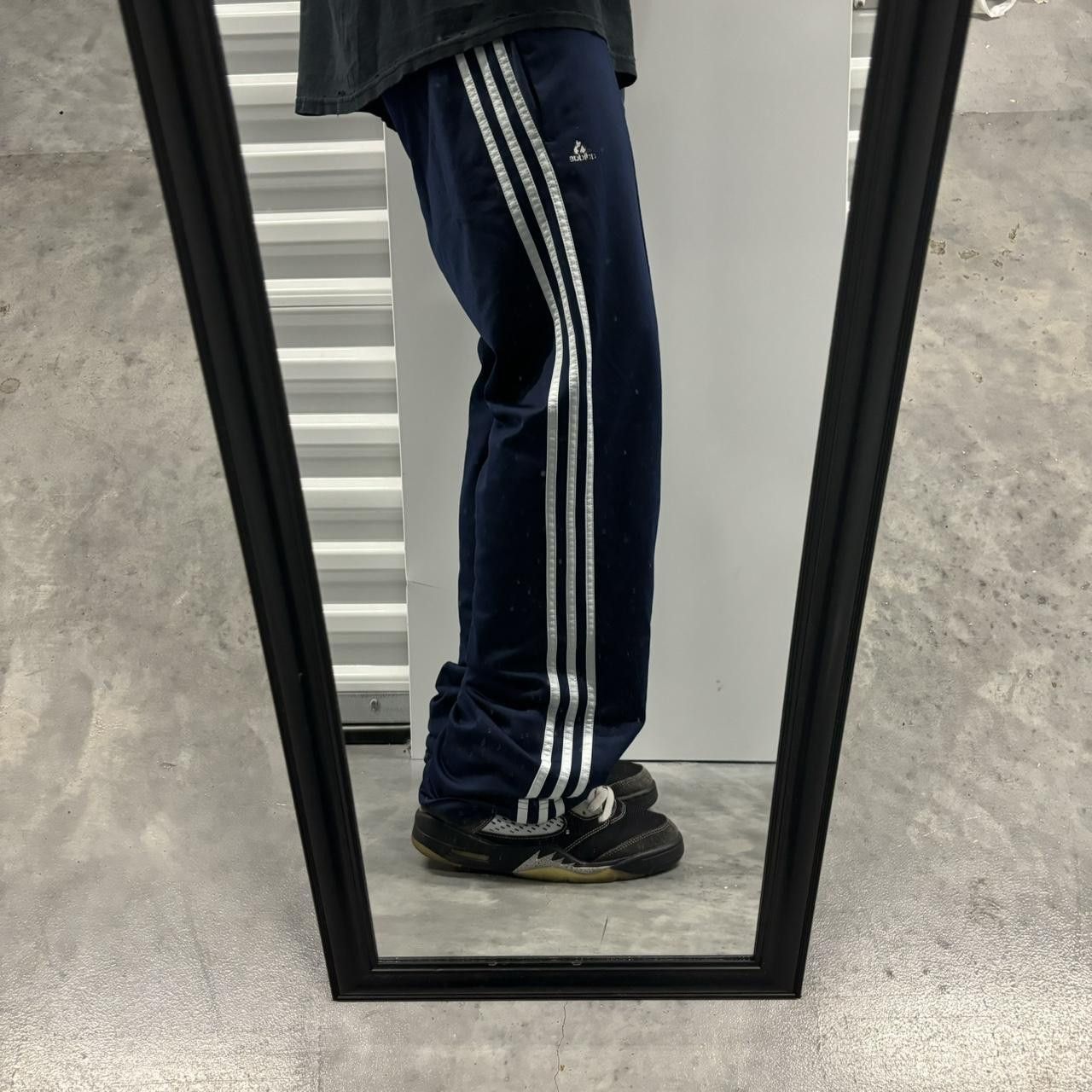 Adidas × Vintage Vintage Y2K Navy Blue Adidas Striped Skater Track Pants! Size US 32 / EU 48 - 1 Thumbnail