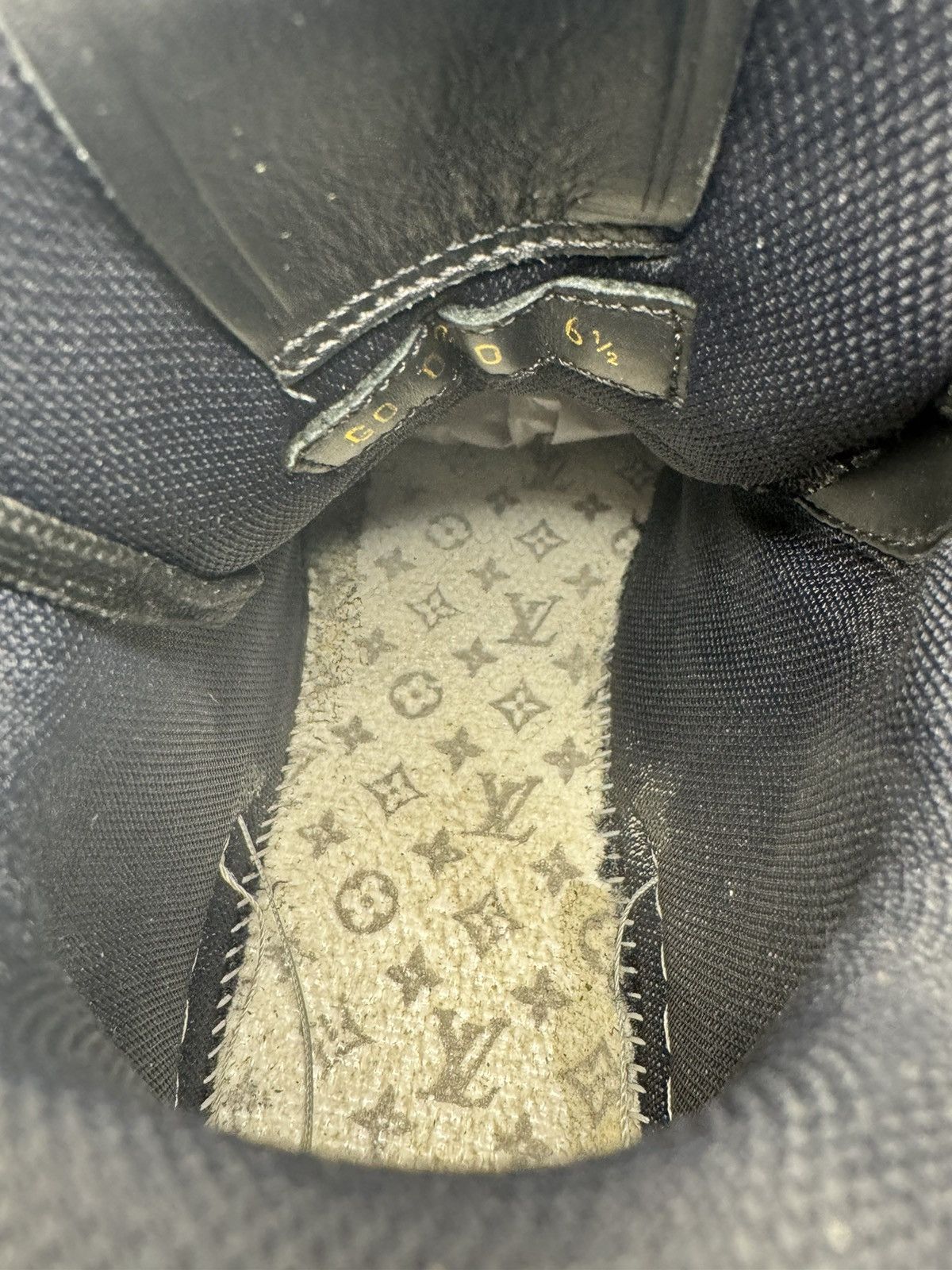 Louis Vuitton Louis Vuitton Men's LV Trainer Sneakers Monogram Eclipse Size US 7.5 / EU 40-41 - 6 Thumbnail