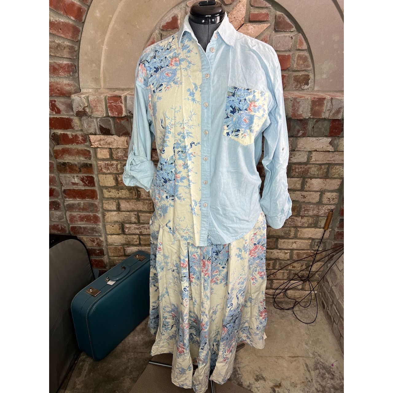 Vintage suit skirt blazer top swing skirt floral blue pink white Size 34" / US 12 / IT 48 - 20 Thumbnail