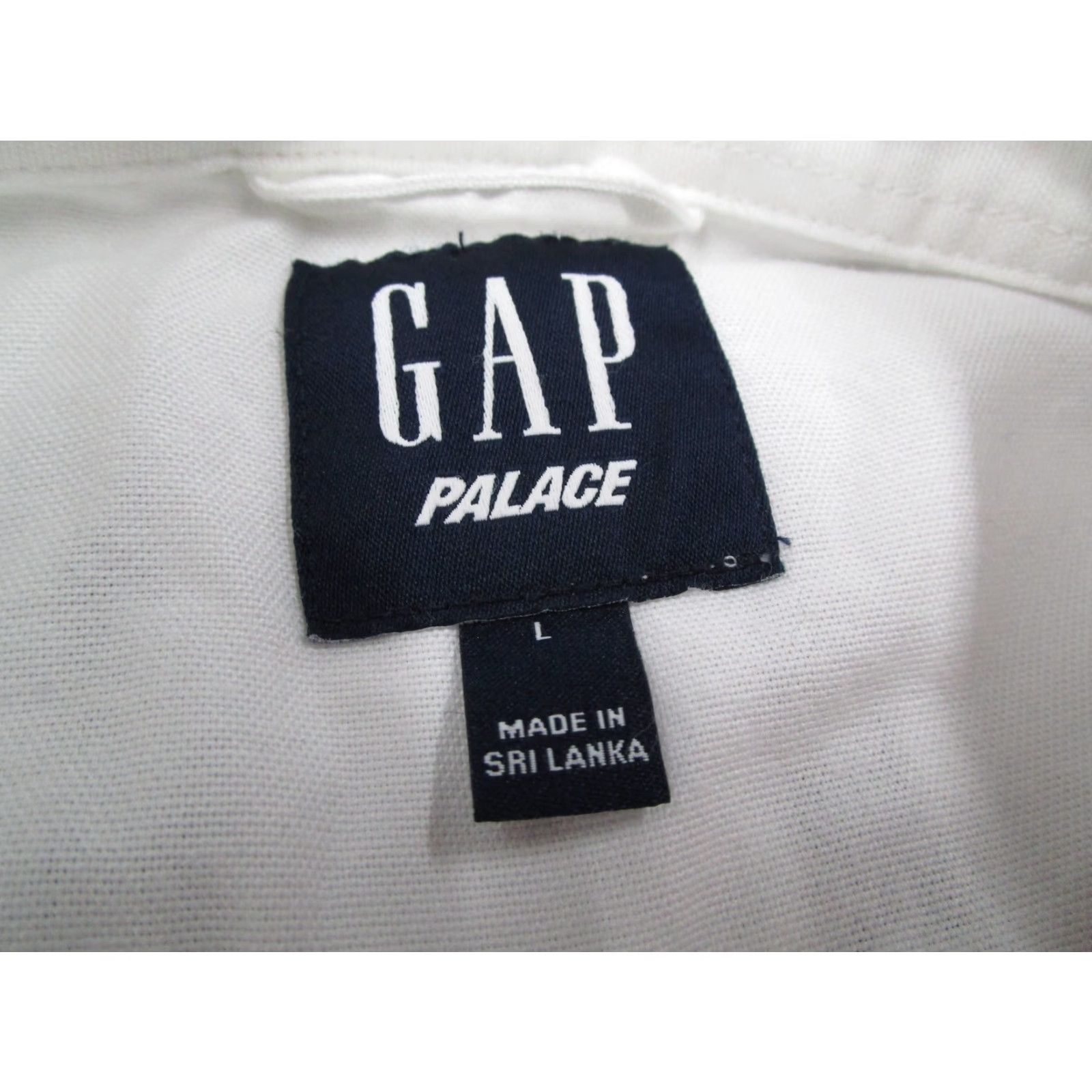 Gap GAP Palace Button-Up Shirt Mens Large Long Sleeve White Embroidered Athletic Flags Limited Edition Size US L / EU 52-54 / 3 - 2 Thumbnail