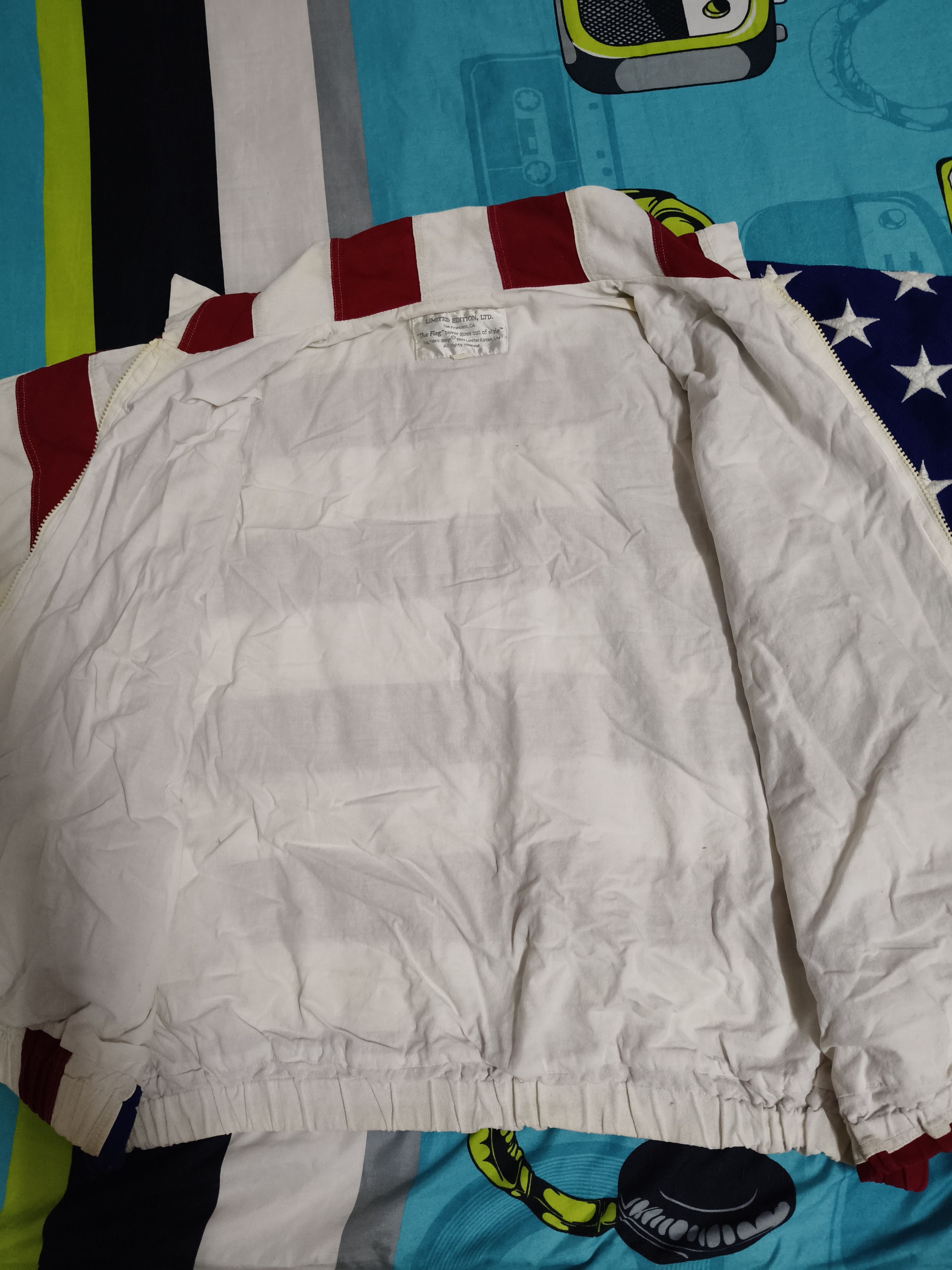 American Edition VINTAGE 1993 LIMITED EDITION LTD. AMERICAN FLAG BAGGY JACKET Size US XL / EU 56 / 4 - 6 Thumbnail