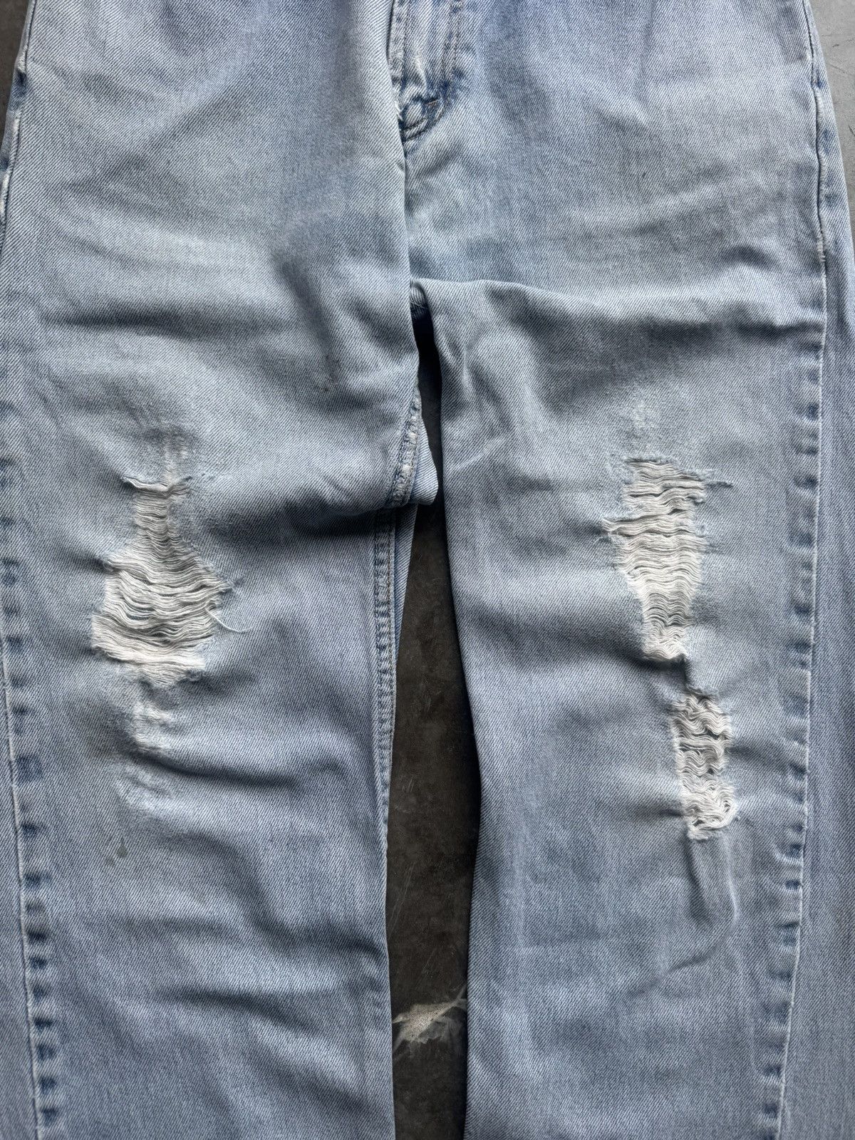 Levi's Vintage 90’s/00’s Levi’s 505 Distressed LightWash Boot Denim Size US 32 / EU 48 - 2 Thumbnail