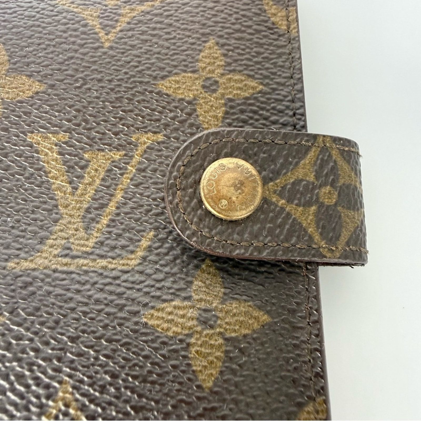 Louis Vuitton Louis Vuitton vintage unisex wallet Authentic Size ONE SIZE - 2 Thumbnail