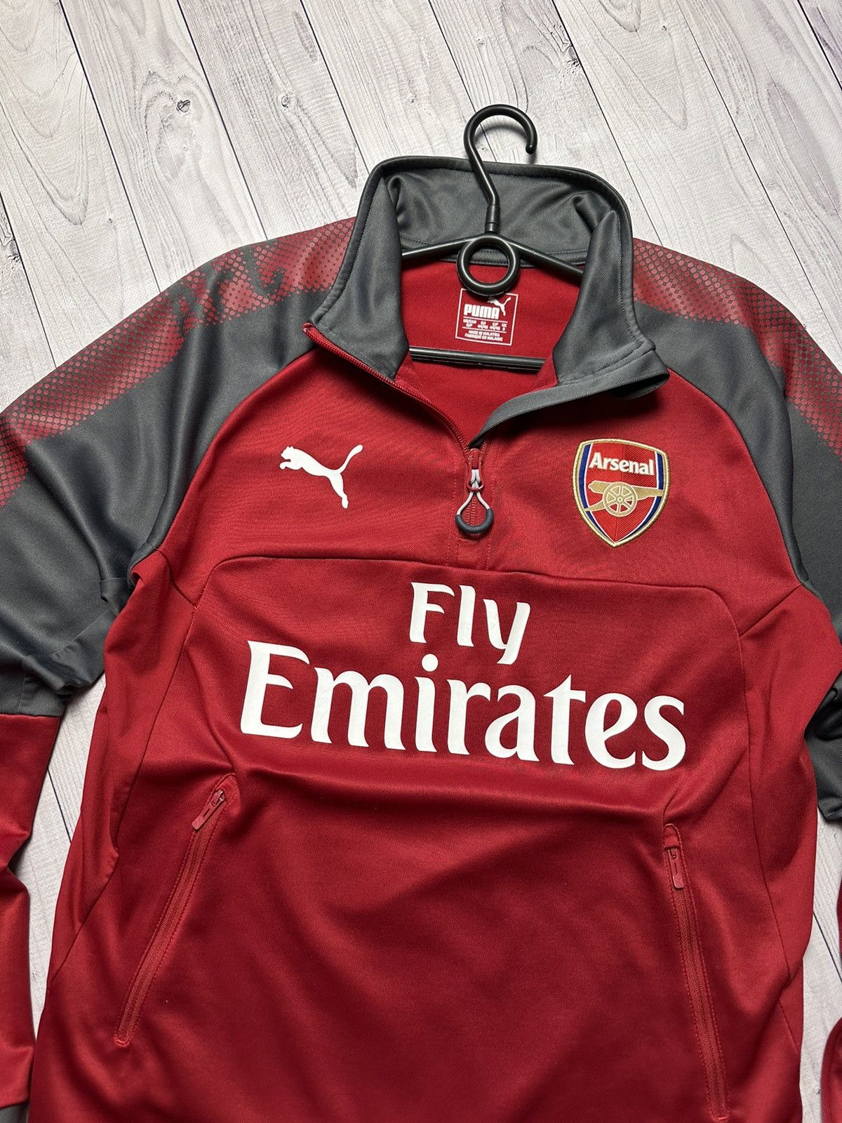 Puma Vintage Arsenal soccer jersey puma jacket size M Size US S / EU 44-46 / 1 - 3 Thumbnail