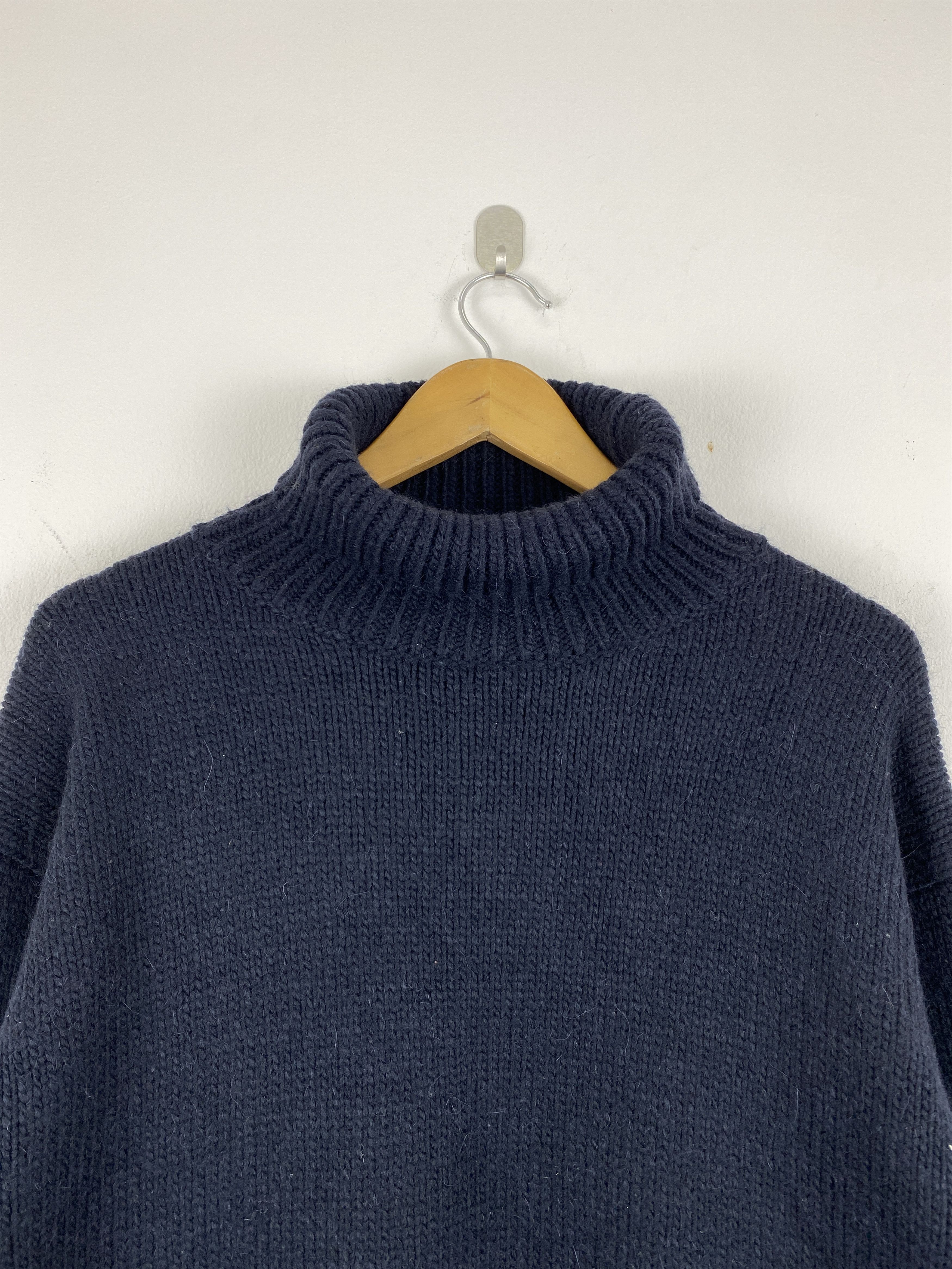 JW Anderson × Uniqlo J.W. ANDERSON X Uniqlo Pullover Knitwear Blue JZ0016 Size US XL / EU 56 / 4 - 2 Thumbnail