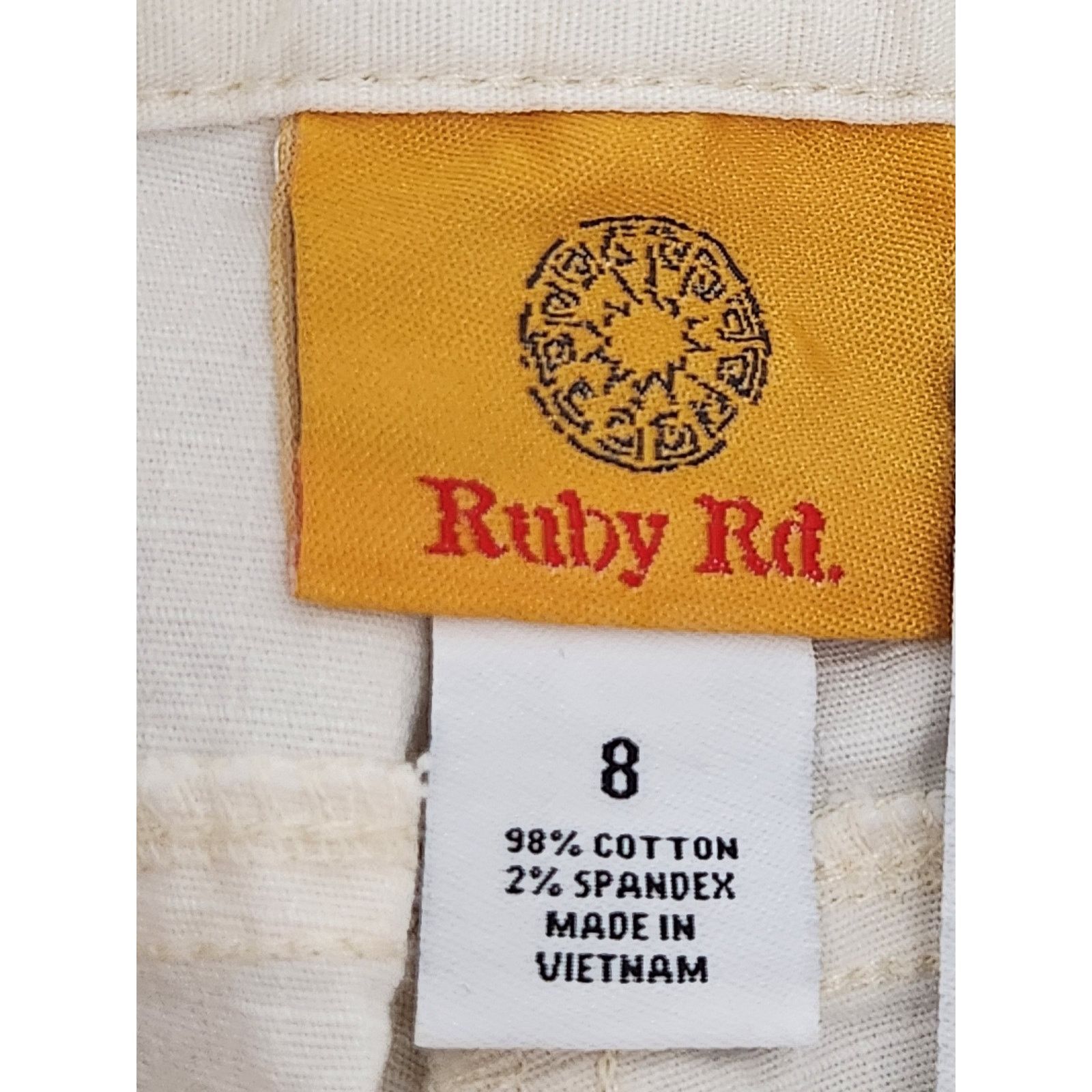 Other Ruby Rd. Cream Embroidered Side Seams Cropped Pants 8 Size 30" / US 8 / IT 44 - 4 Thumbnail