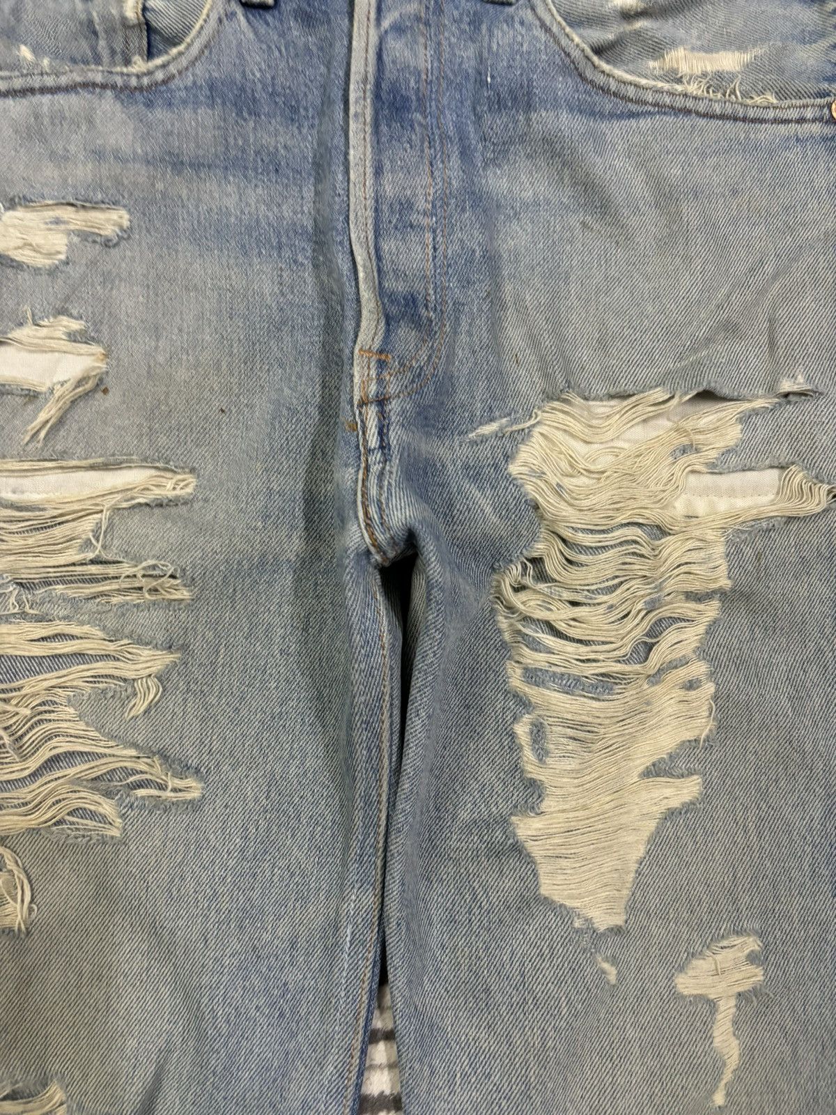Levi's Vintage 90s Levis 501 Mud Wash Distressed Grunge Jeans Size US 30 / EU 46 - 4 Thumbnail