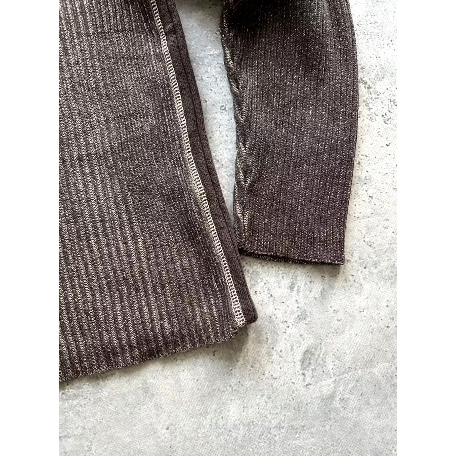 Vintage VINTAGE Unbranded Brown Knit Crewneck Sweater Sweatshirt Men’s M Adult Brown Knit Crewneck Pullover 52 cm Pit to Pit 69 cm Length 53 cm Sleeve Size US M / EU 48-50 / 2 - 3 Thumbnail