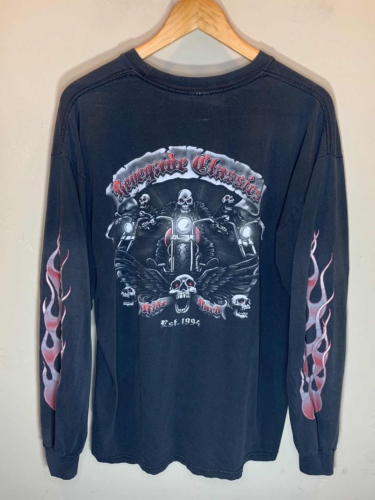 RARE Vintage 90’s Skull Biker Flame Sleeve Renegade Classics