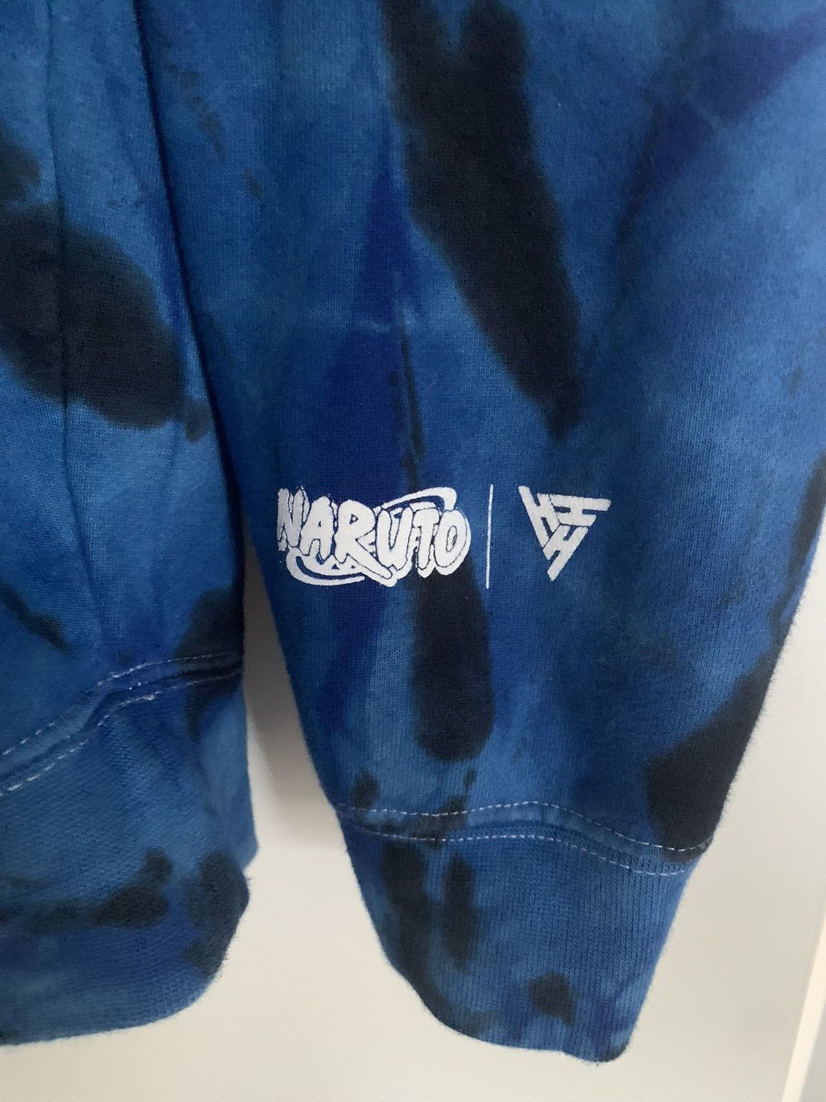 Hypland Hypland x Naruto Sasuke Chenille Hoodie Size US L / EU 52-54 / 3 - 4 Thumbnail