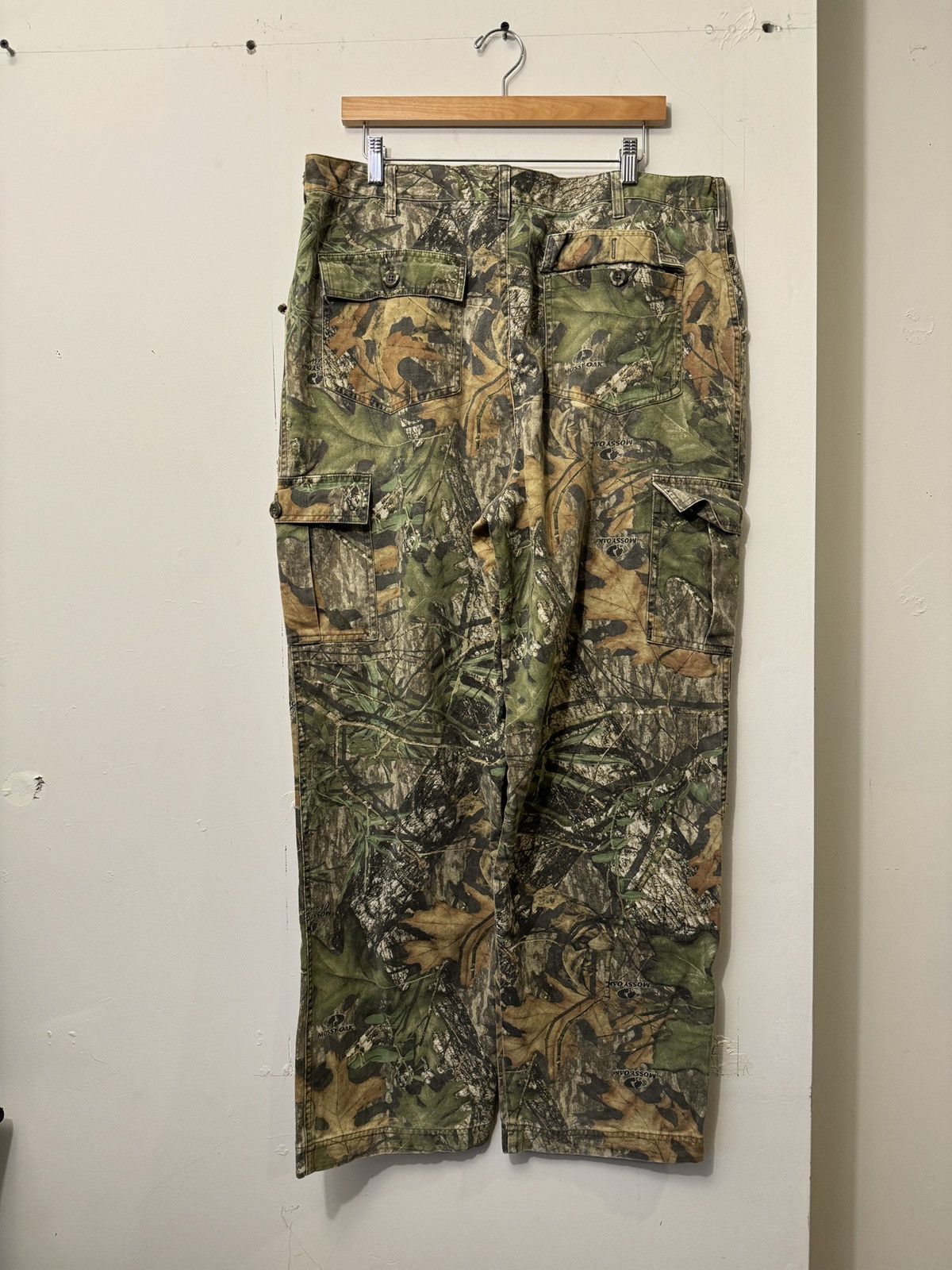 image of Realtree x Vintage Y2K Baggy Mossy Oak Real Tree Camo Cargo Pants 38, Men's