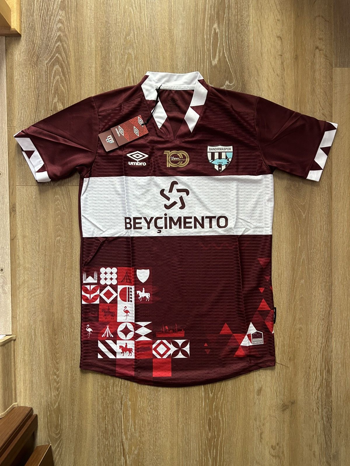 Umbro Bandırmaspor 2022-23 Away jersey Size US S / EU 44-46 / 1 - 1 Thumbnail