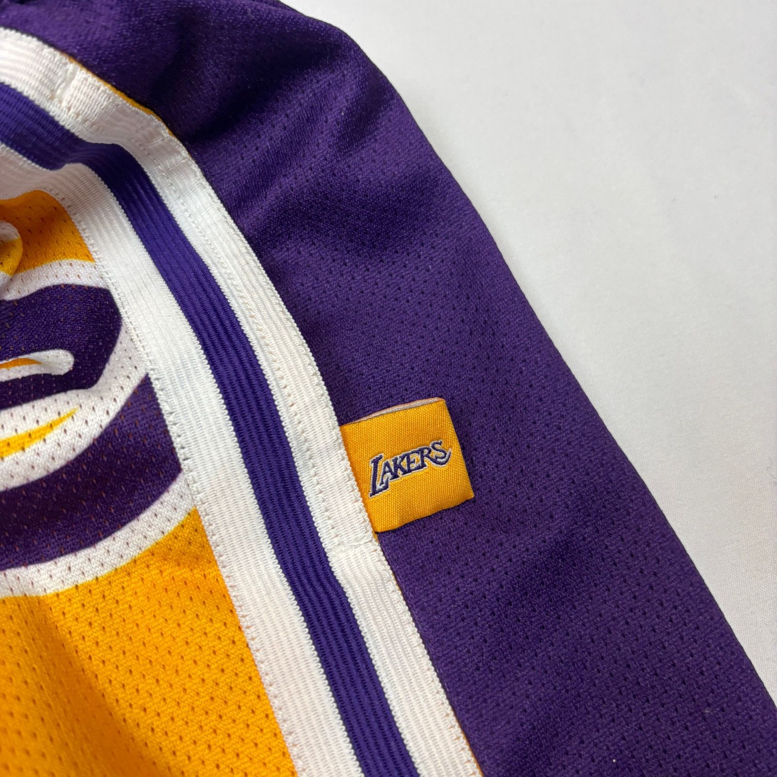 Mitchell & Ness LA Lakers Mitchell & Ness NBA Blown Out Shorts Basketball L Size US 32 / EU 48 - 4 Thumbnail