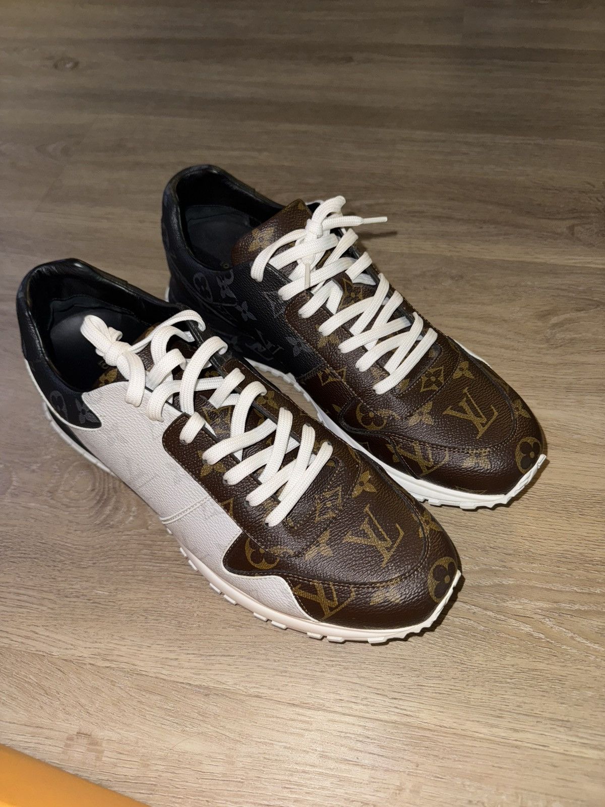 Louis Vuitton LOUIS VUITTON Run Away Sneakers 'Multi-color Logo Monogram' Size US 9 / EU 42 - 6 Thumbnail